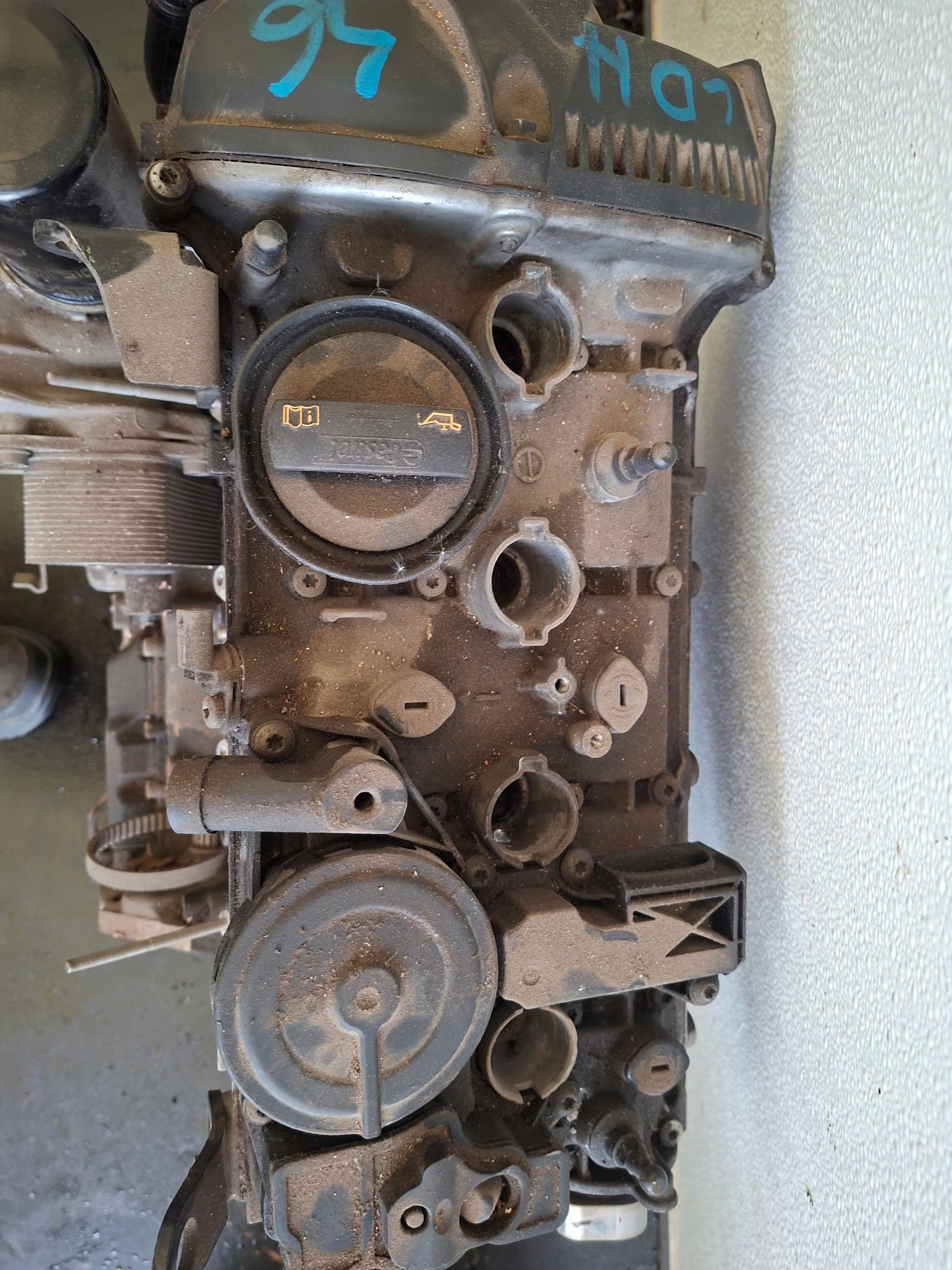 engine audi A4 A5 1.8 TFSI CDH- unprotected pillar test!