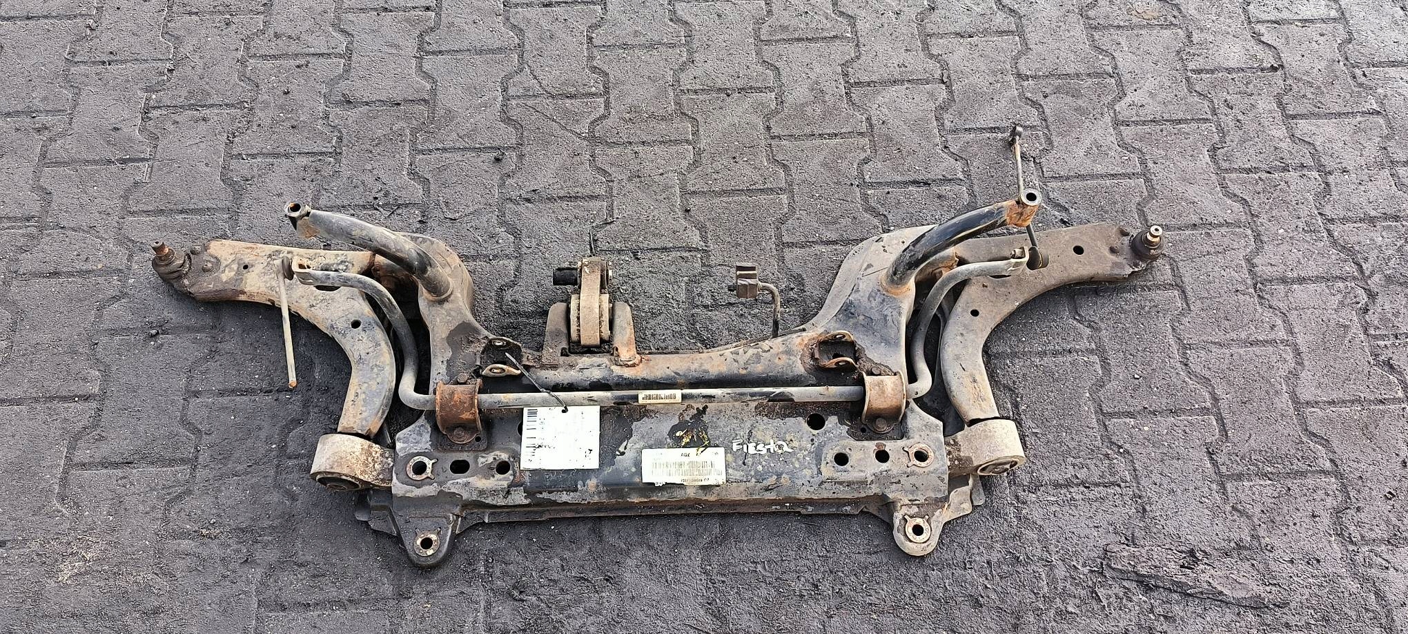 axle beam front 1.4 TDCI FORD FIESTA MK6