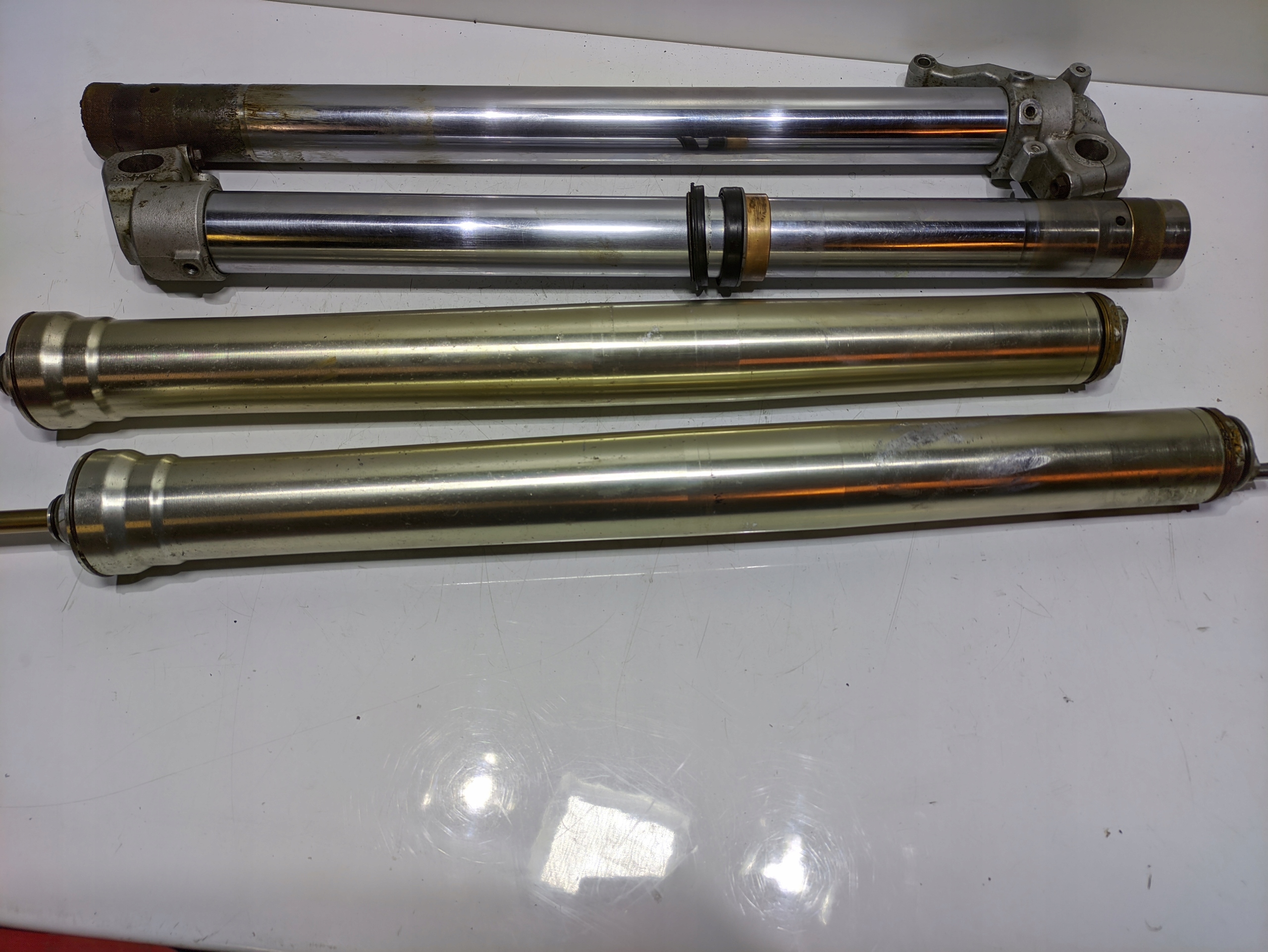 Несучі труби для гоління HONDA CR 250