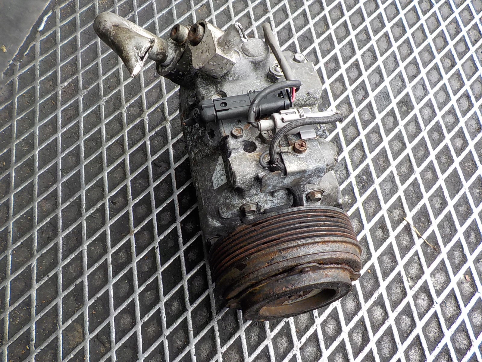 BMW E90 2.0D kompresor klimatizaci 447260-1850