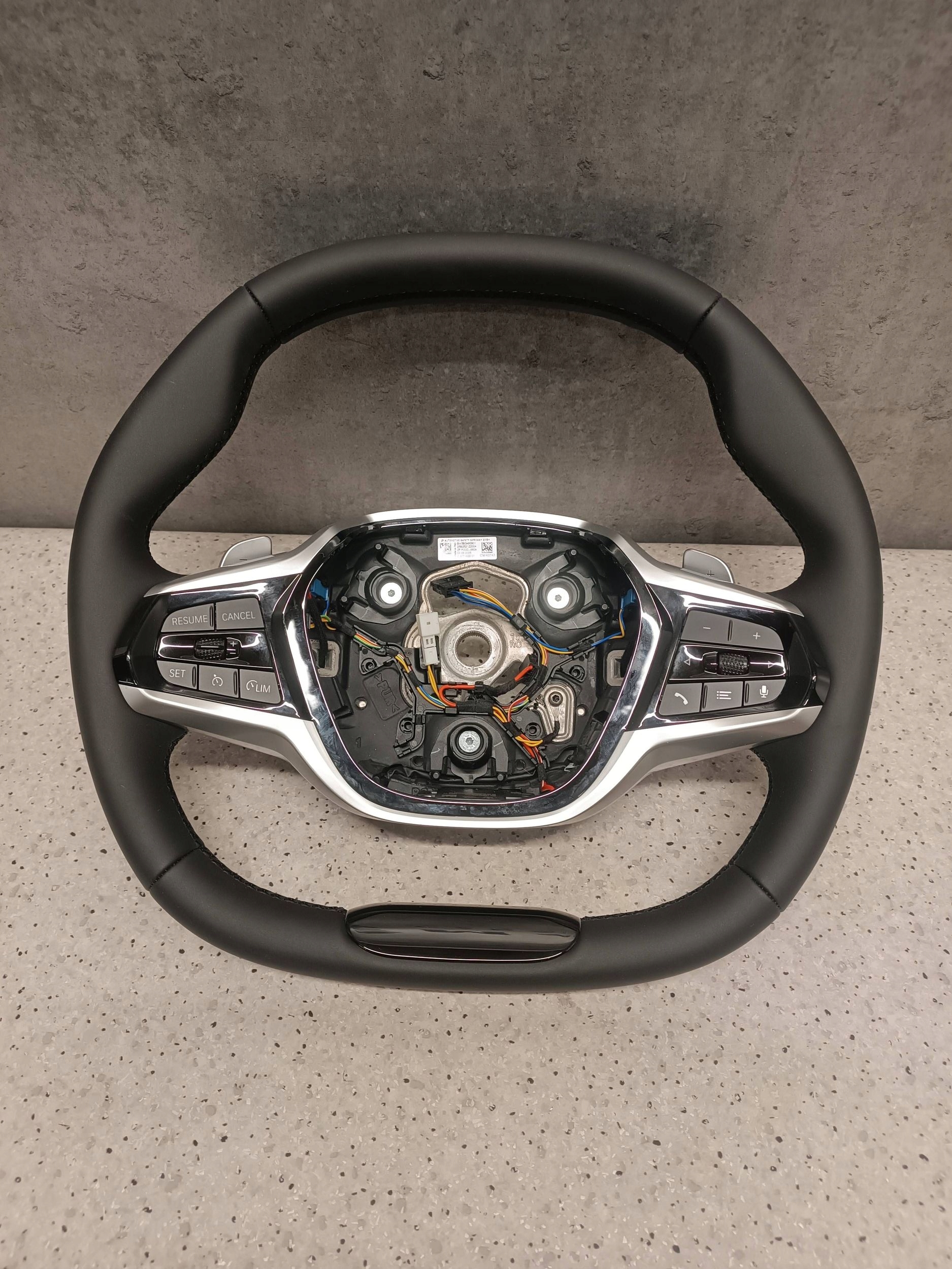 руль новый BMW 4 G22