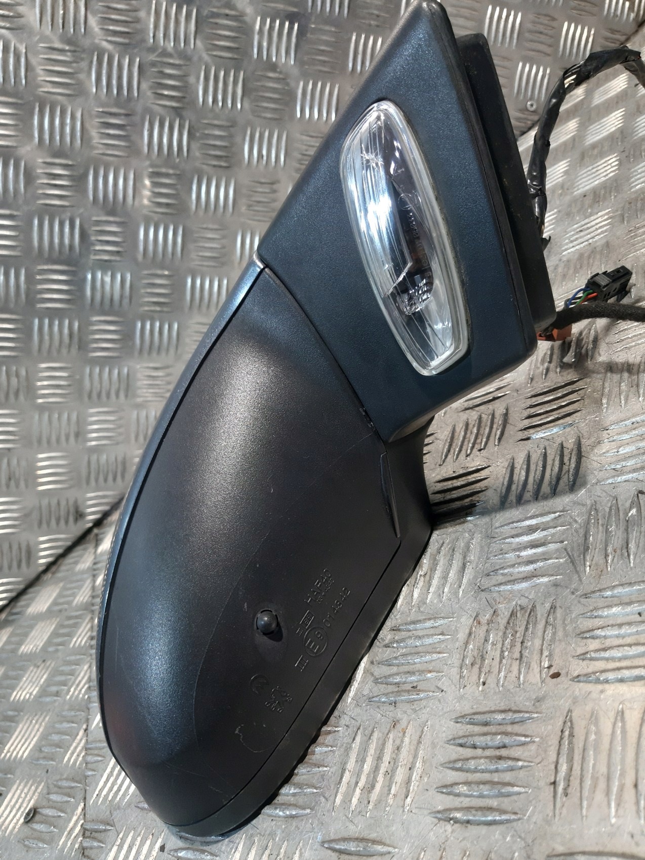 PEUGEOT 207 mirror right electrics 9 PIN k: EZW 96806501XT
