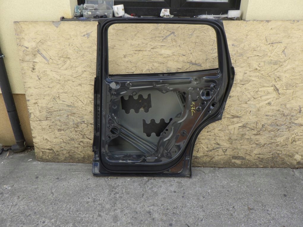 VW TAYRON 57L Tür rechts hinten