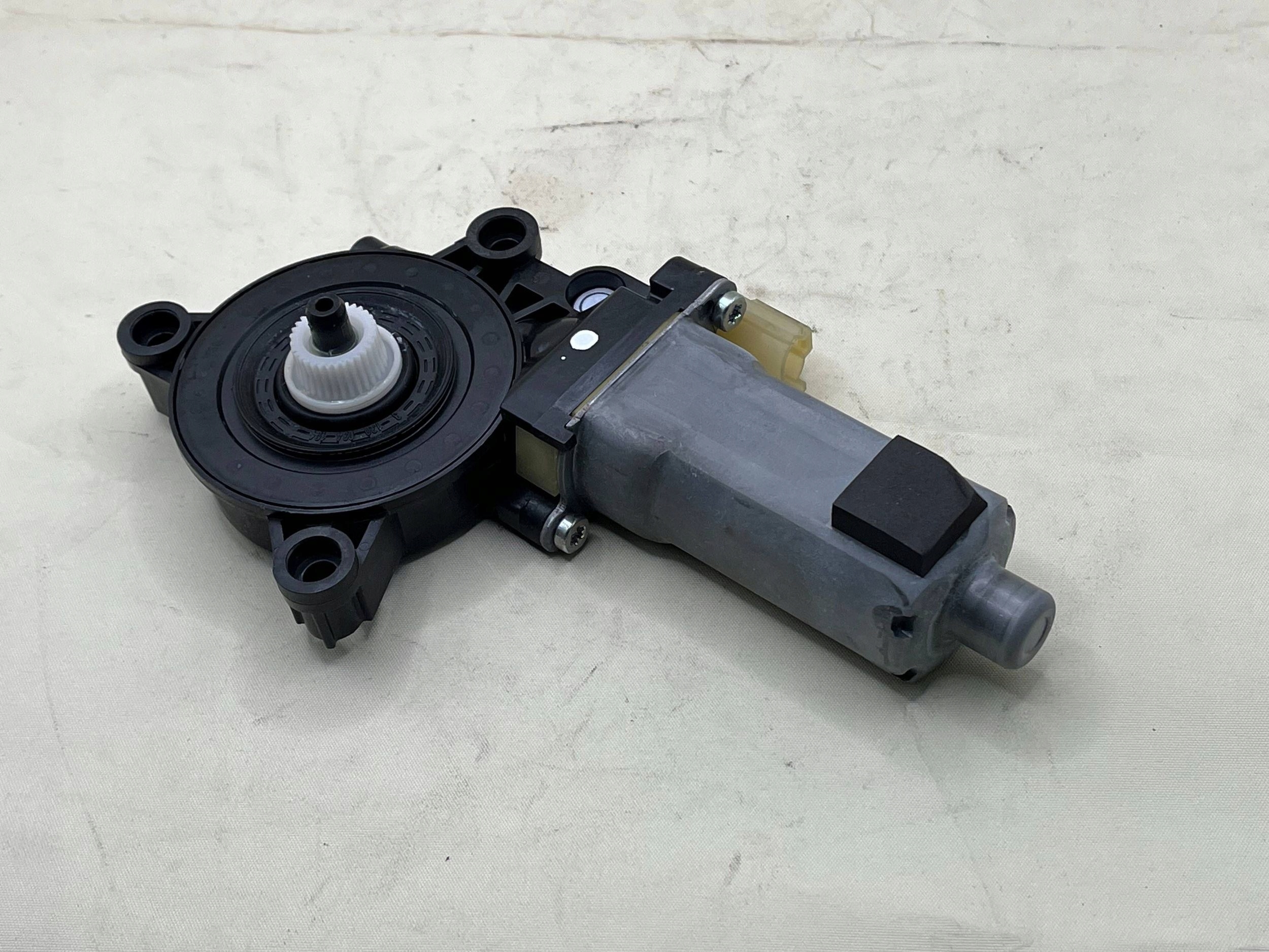 824502P000 mini motor lifting windows left front KIA SORENTO !J