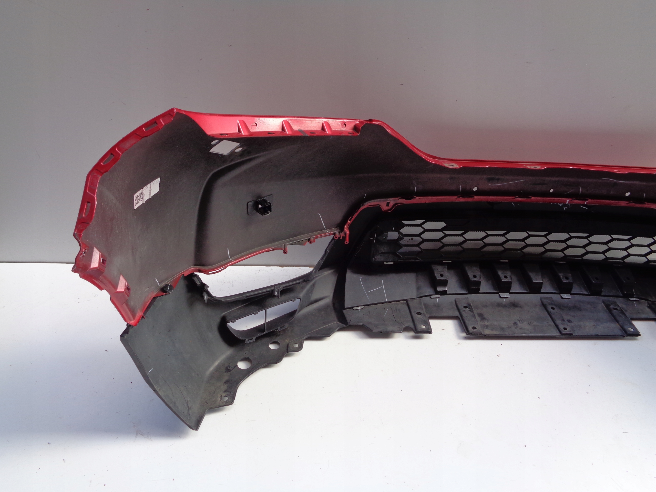 front bumper HONDA CRV V 19- NR 47725