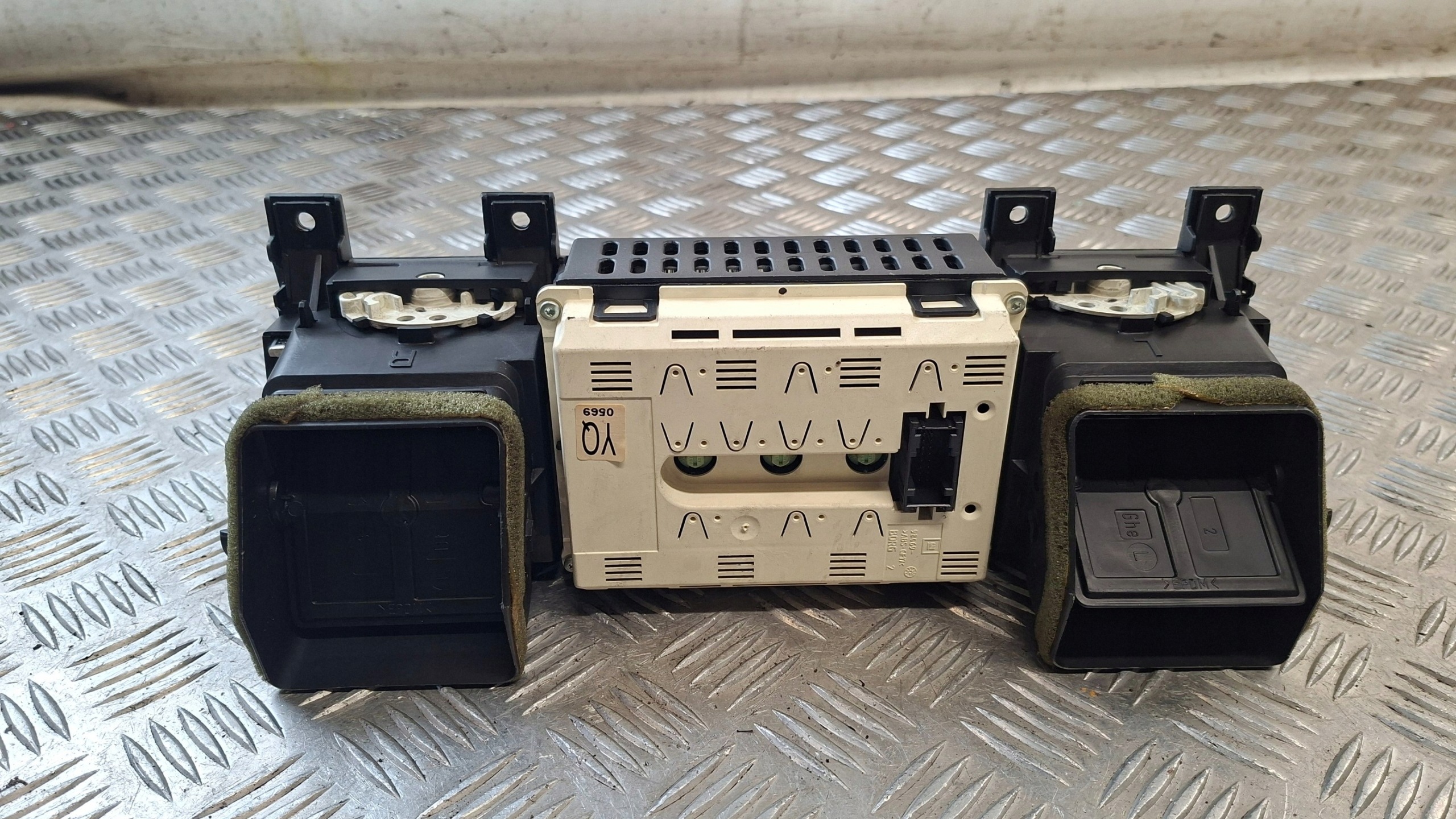 grid air conditioning devices OPEL VECTRA C
