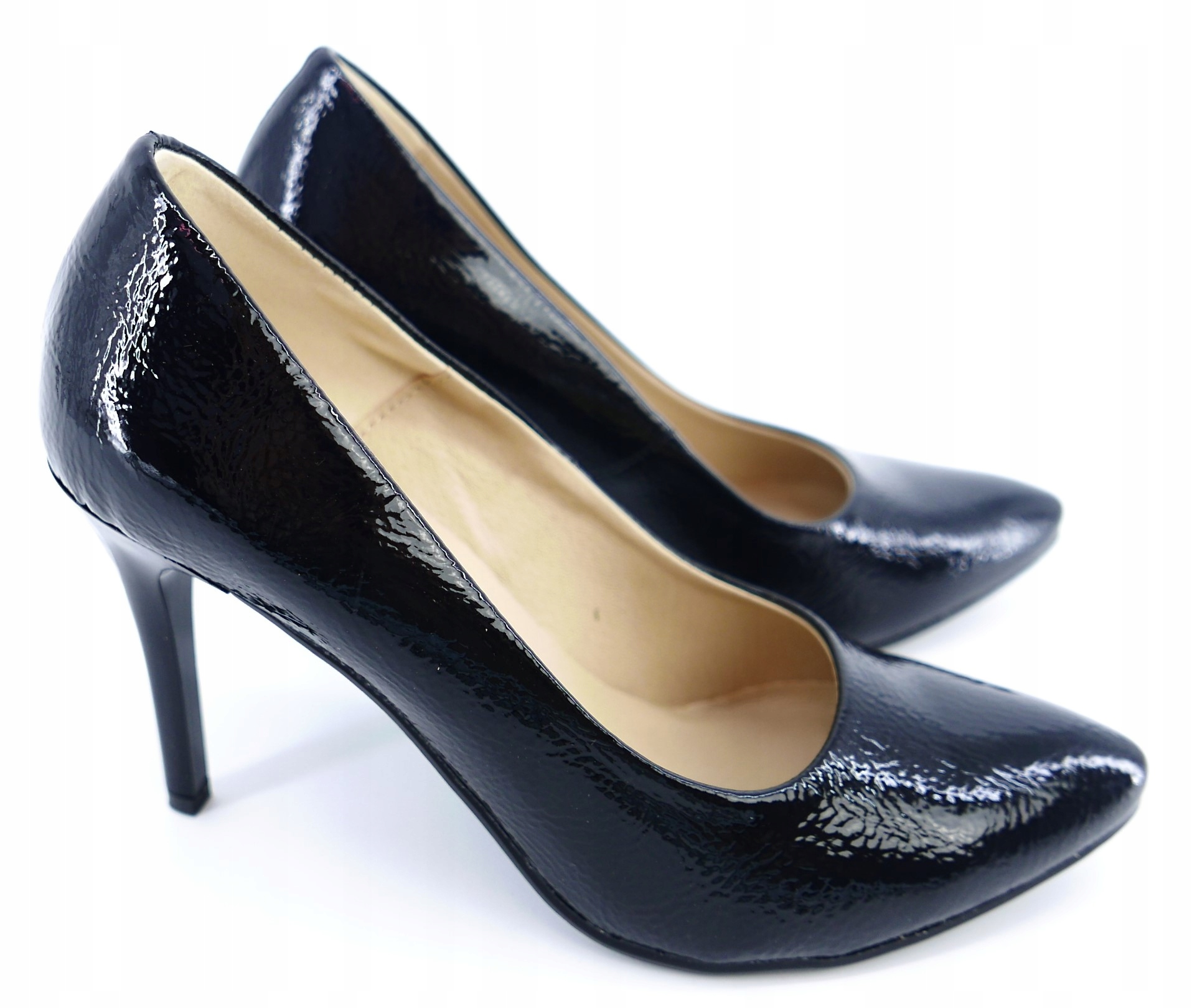 Aga But Polské Černé Lakované Lodičky R40