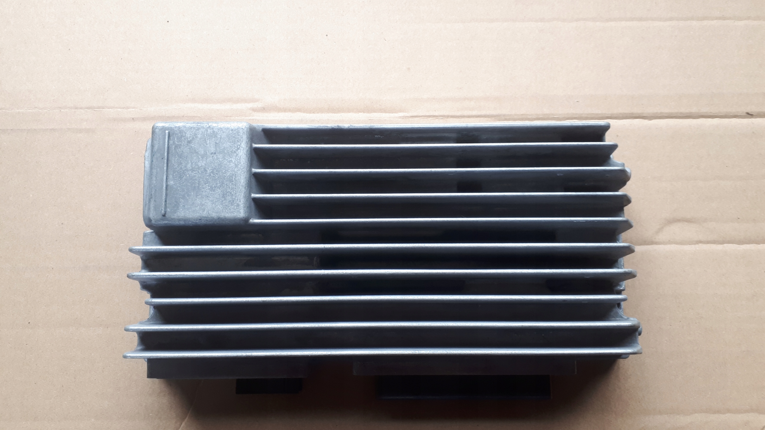 S4 B8 LIFT A4 amplifier bang OLUFSEN 8T1035223A