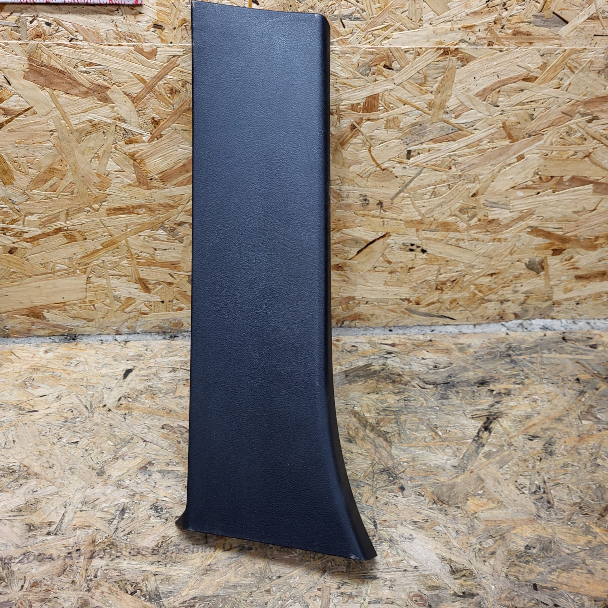 OPEL COMBO E CITROEN BERLINGO IV cover SLUPKA SRODKOWEGO left