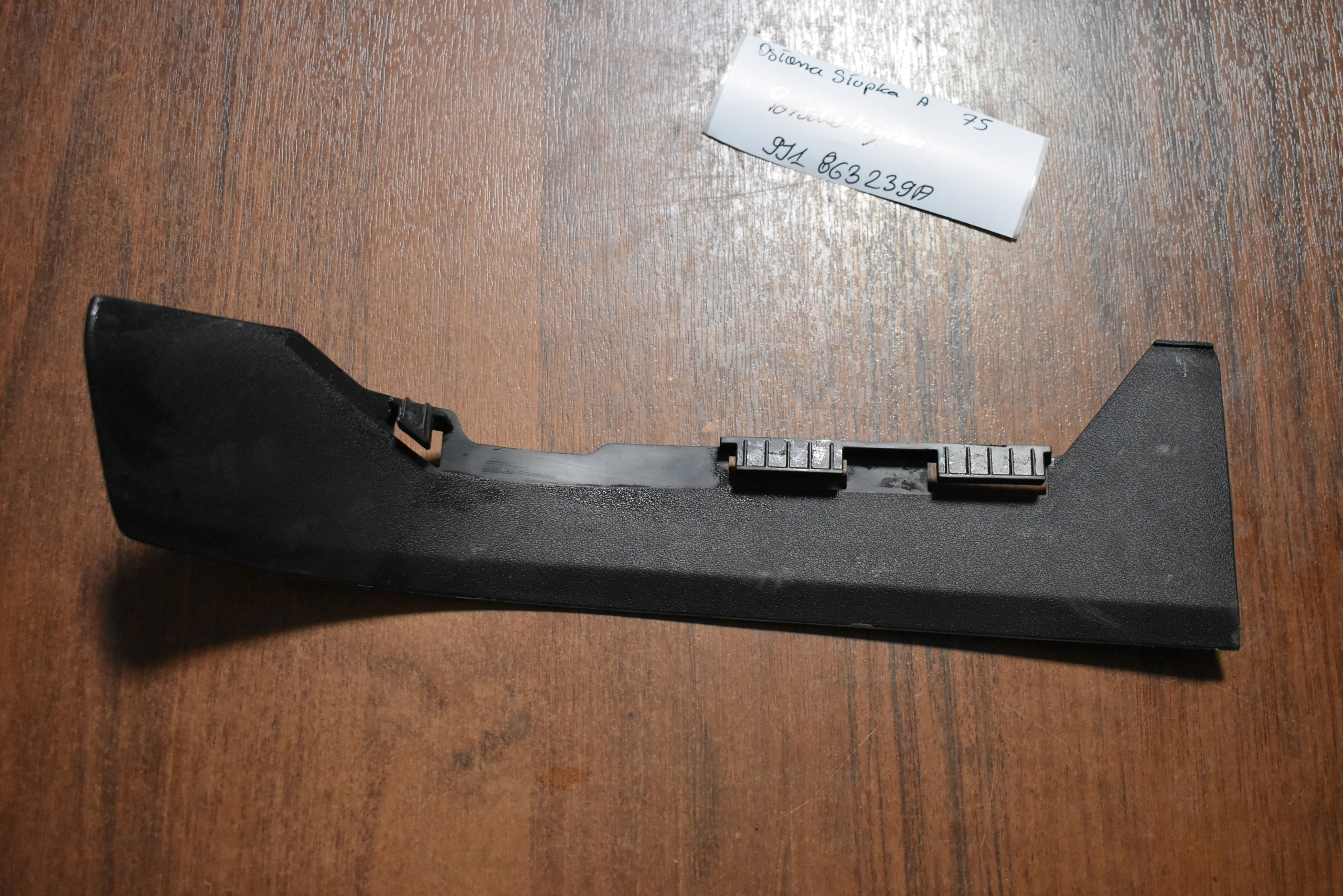 IDEALNA cover SLUPKA A left PORSCHE TAYCAN 1