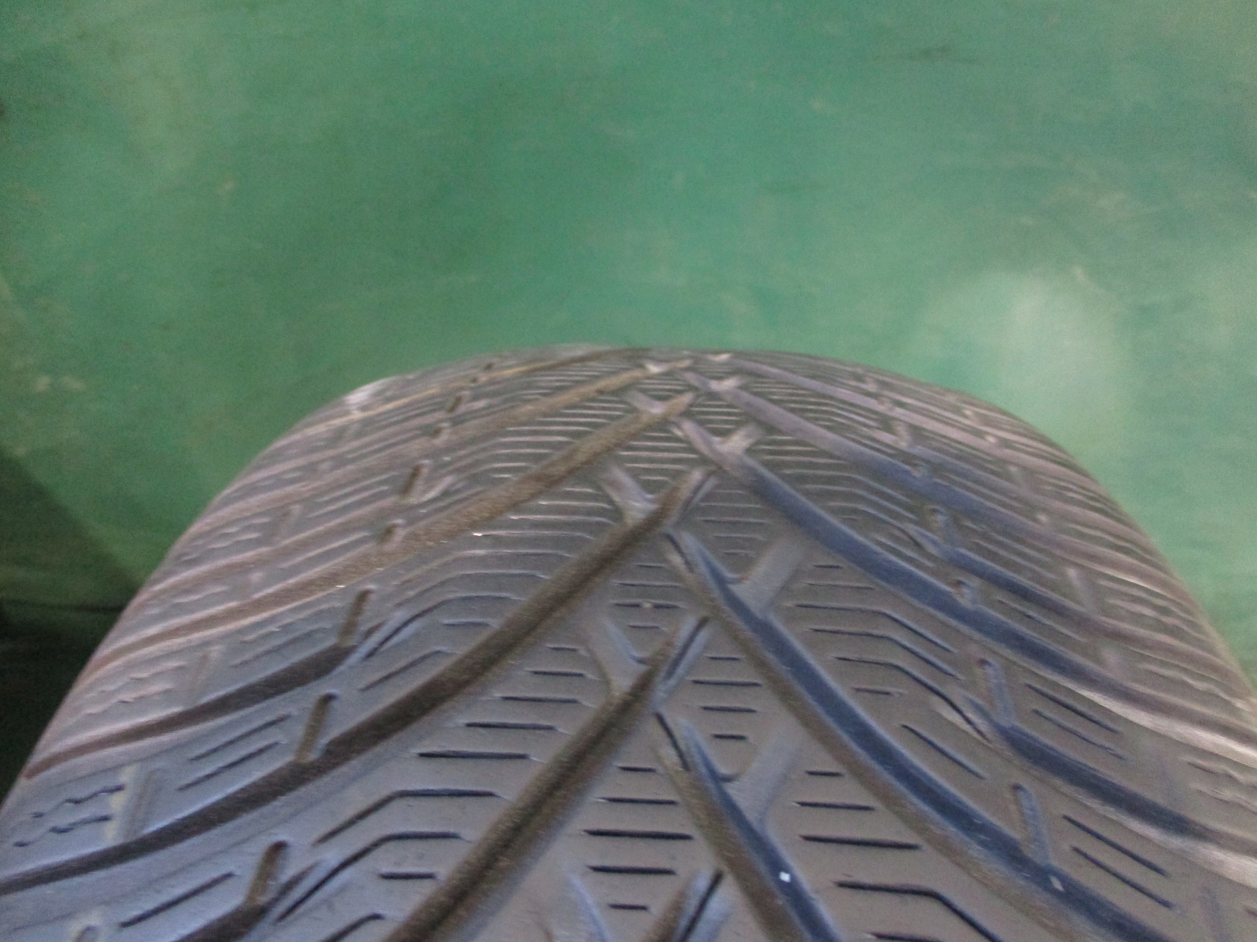 2 opony zimowe używane 225/55R17 101H Kleber Krisalp HP3 6,5 i 6 mm 40 Liczba opon w ofercie 2 szt.