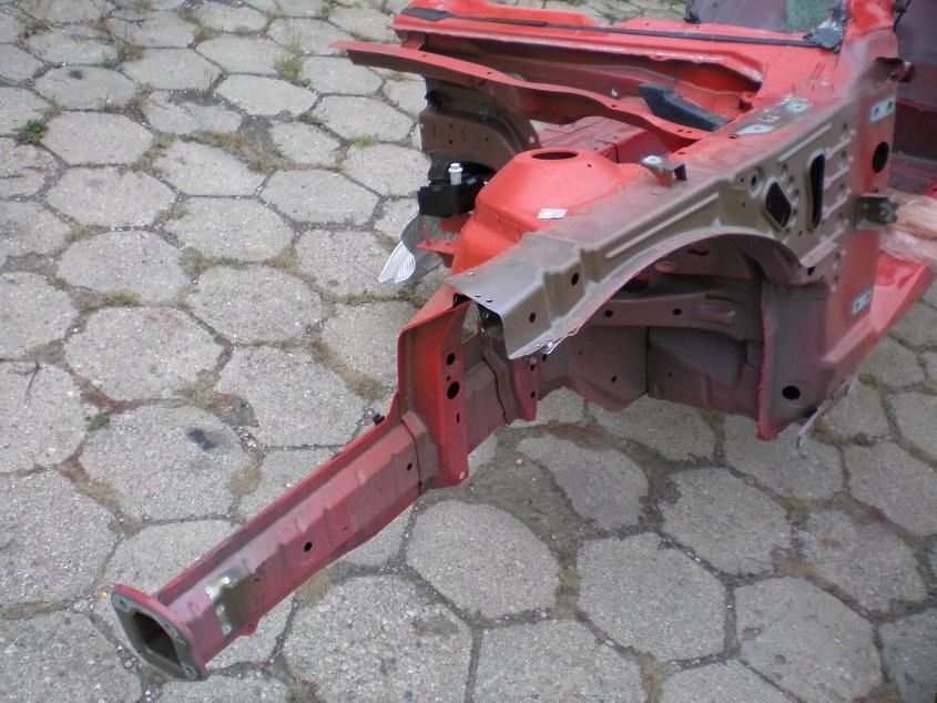 2010+ КАМАРО ЧЕТВЕРТИНА ЛОНЖЕРОН ПРАВА ЧАША