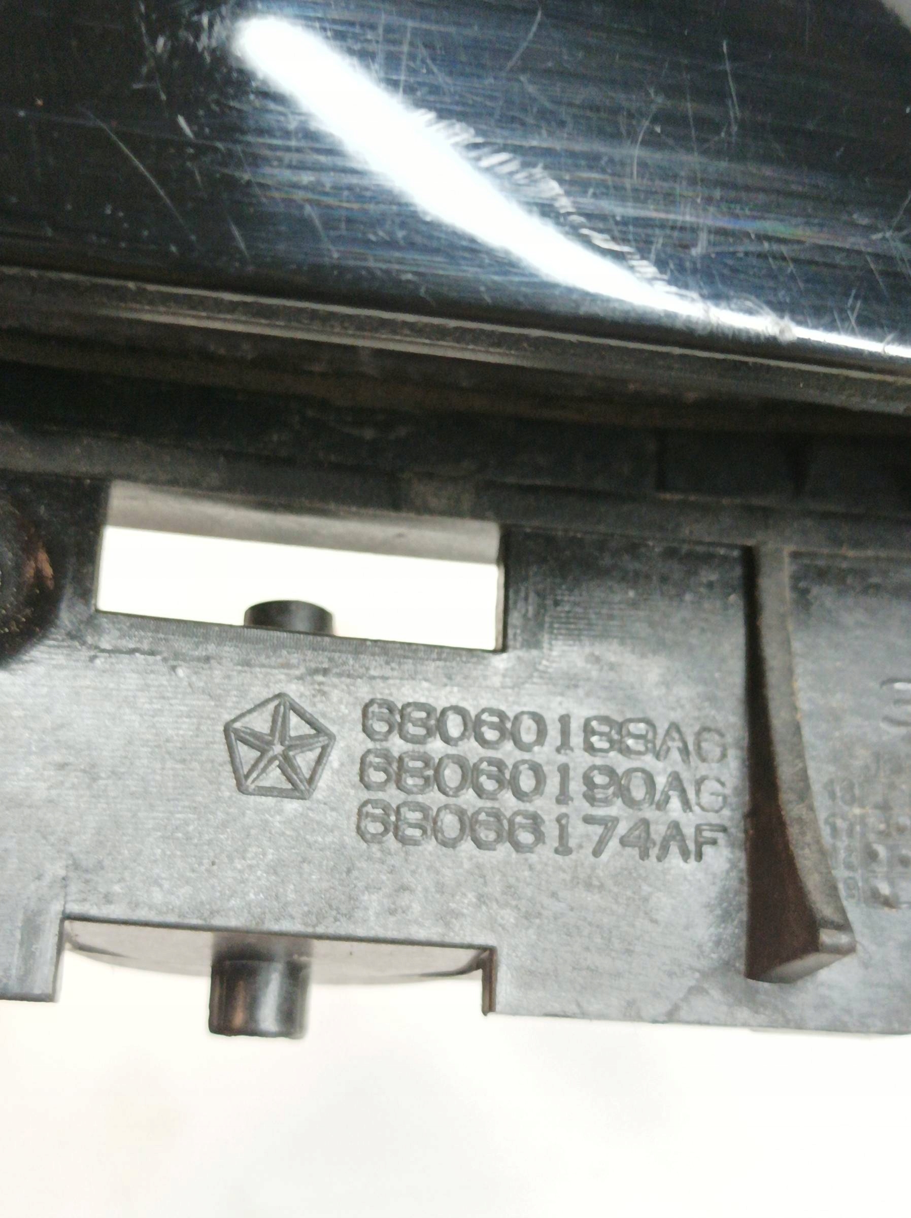 handle exterior right rear part 186017461 Dodge Charger VII (2011- )