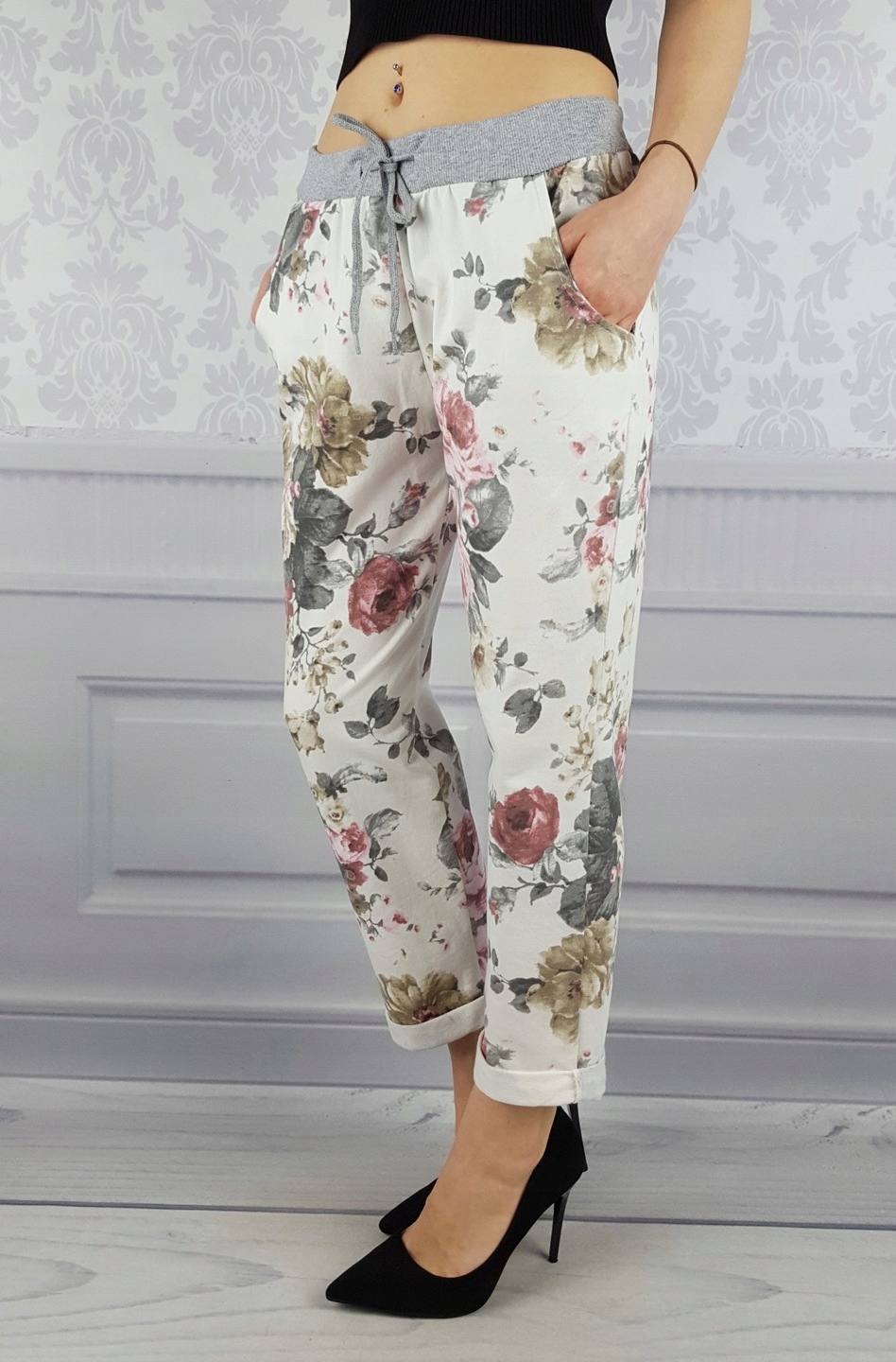 WYGODNE - SPODNIE - DRESOWE - KWIATY - Plus - Size Stan (wysokość w pasie) wysoki