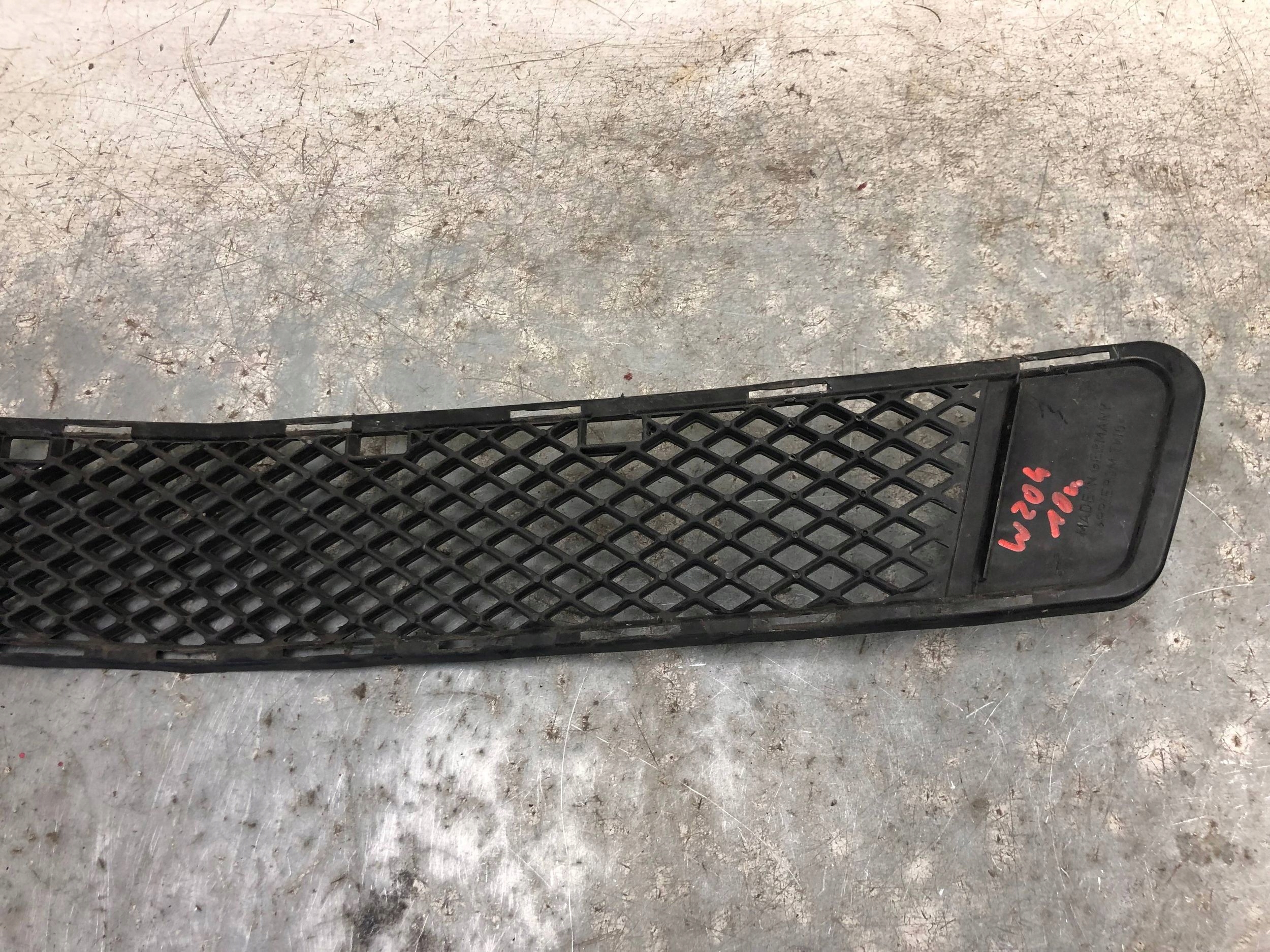 grid of a bumper front MERCEDES W204 A2048852123