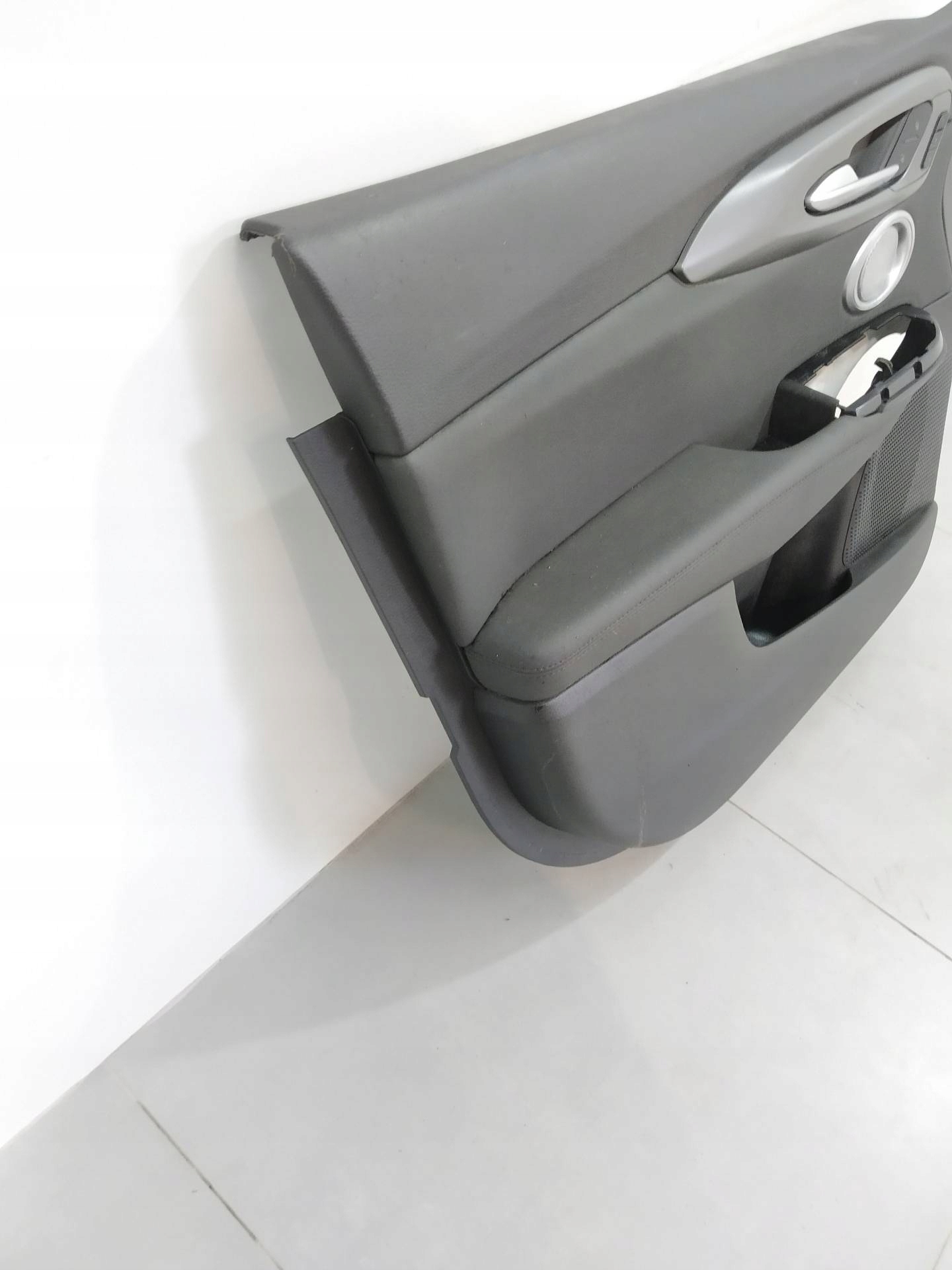 upholstery side left front covering HARMAN Alfa Romeo Tonale and (2022- )