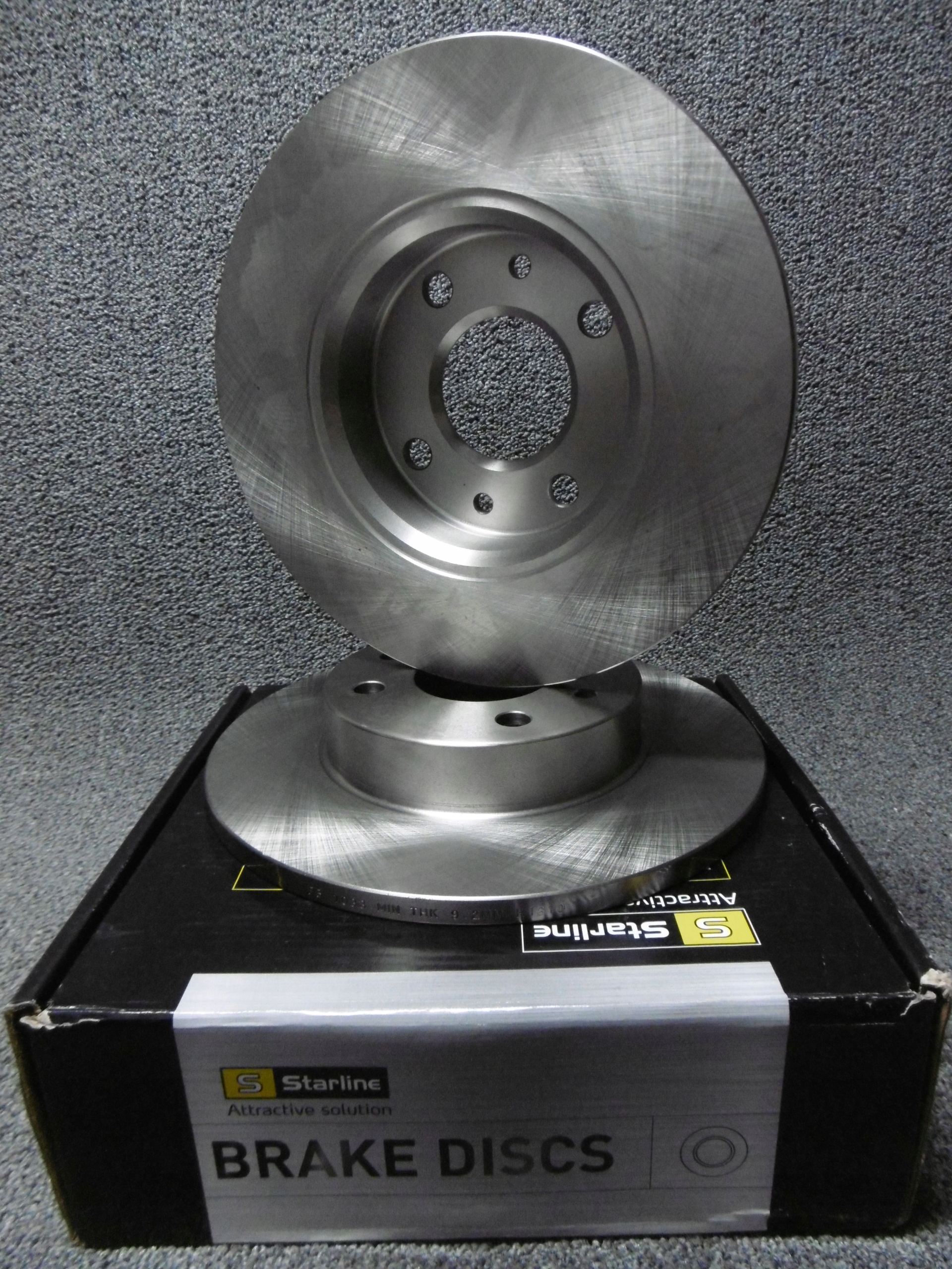 TARCZE + KLOCKI PRZÓD FIAT CINQUECENTO CC SEICENTO Strona zabudowy przód