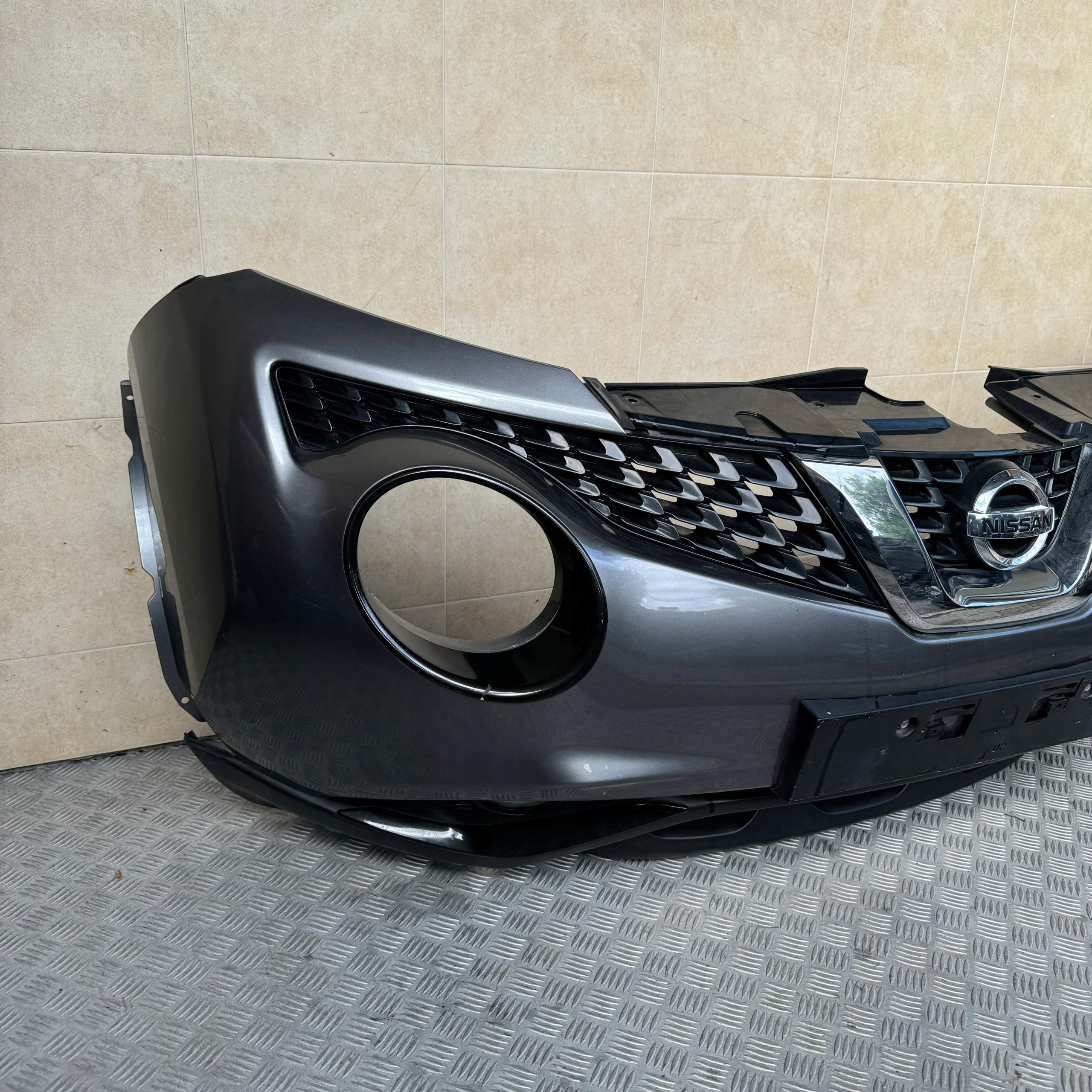 FRONT BUMPER COMPLETE NISSAN JUKE LIFT