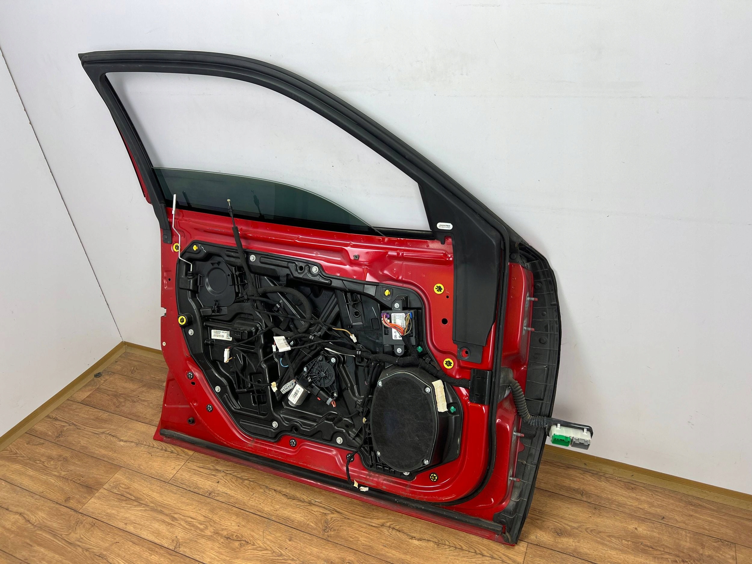 door front left Dodge Charger 2015+