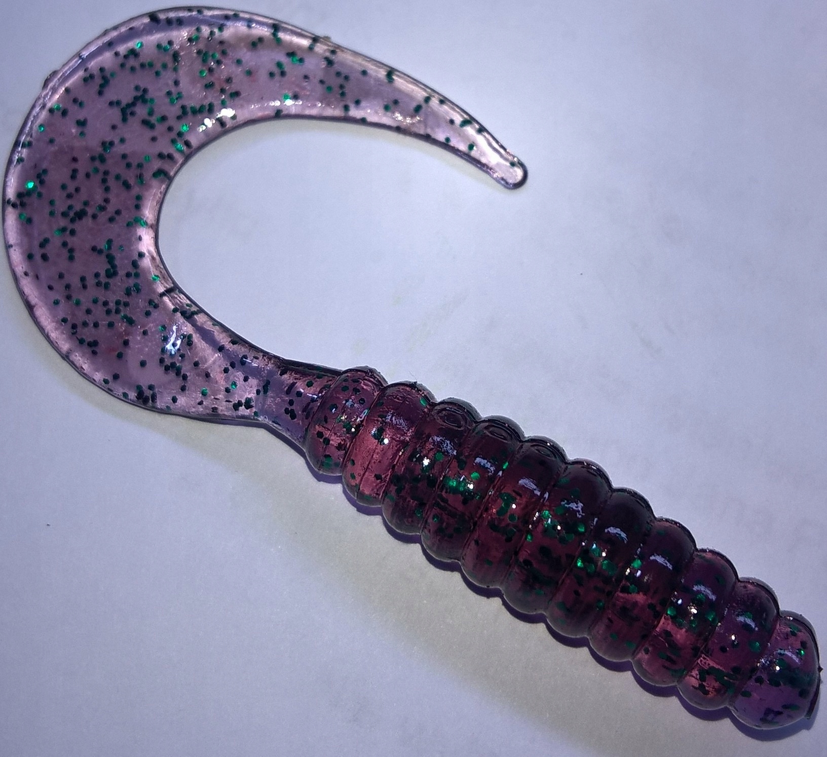 Manns Twister 4cm (2szt) Fiolet z zielonym brokat.