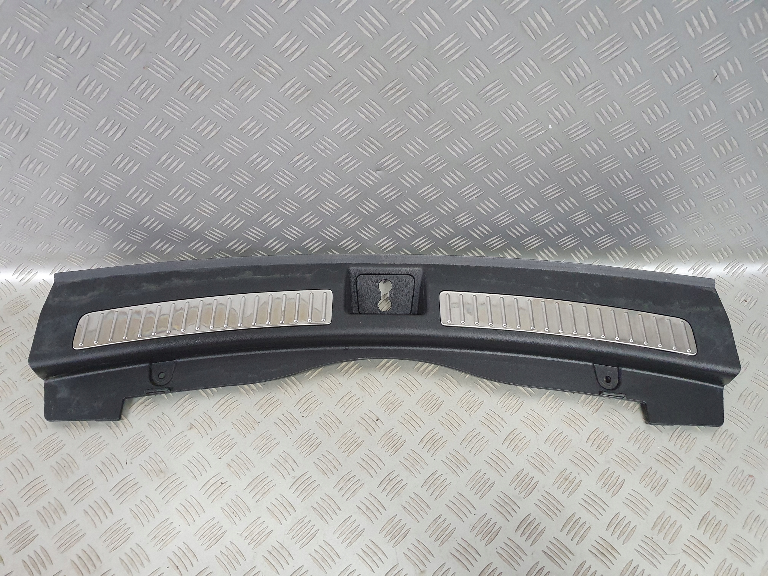 PLASTIK OSLONA PASA TYL OPEL INSIGNIA B KOMBI