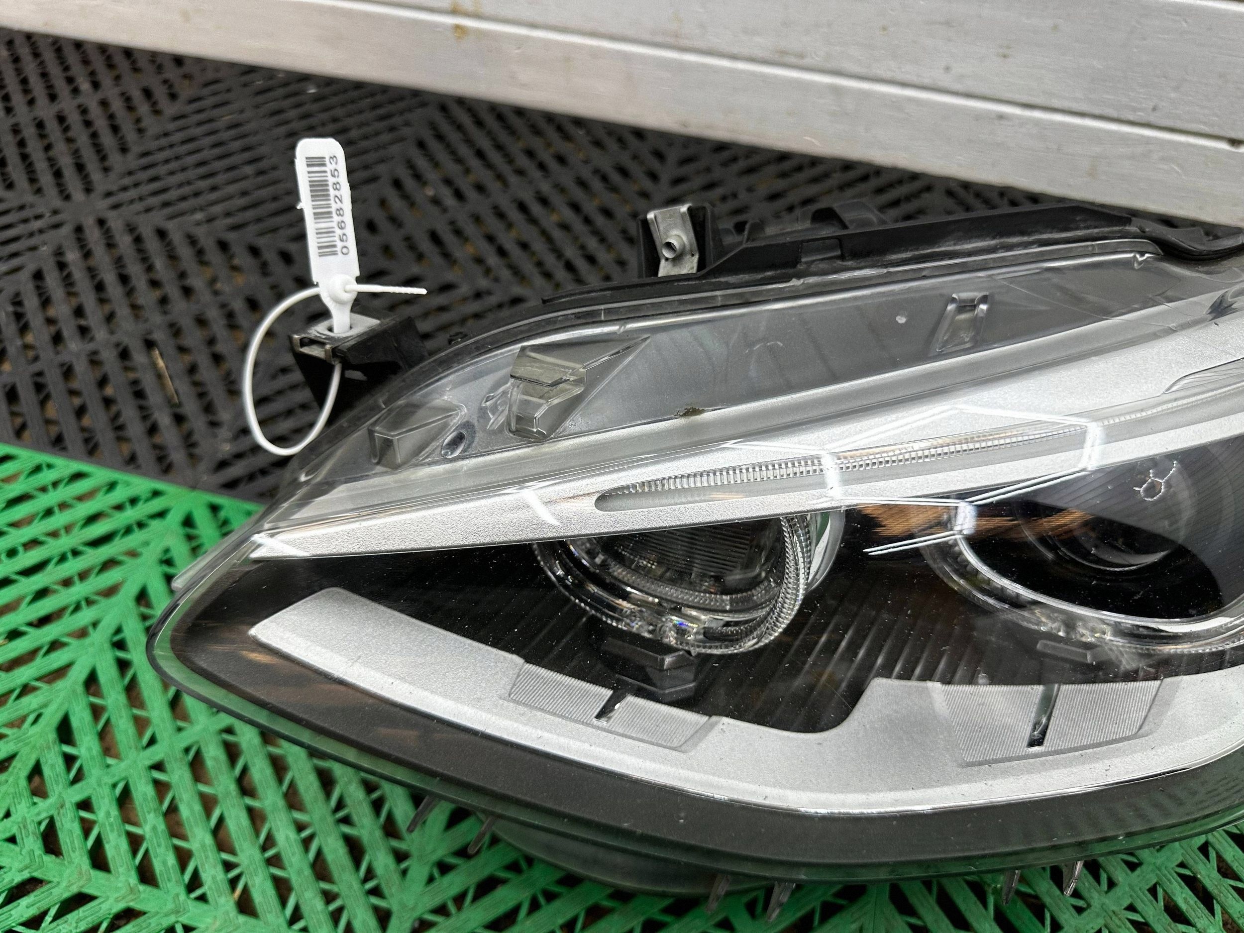 light front side left BMW 1 F20 F21 7229677