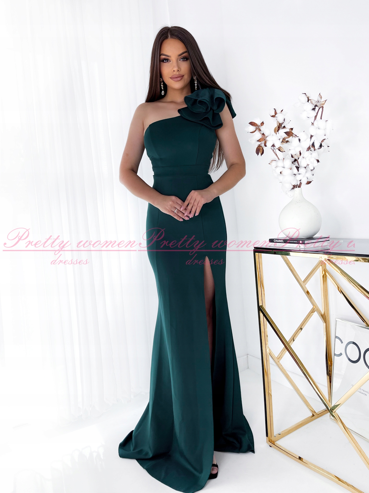 Šaty Na Svatební Hostinu Albania Dlouhá Zelená 34 Xs