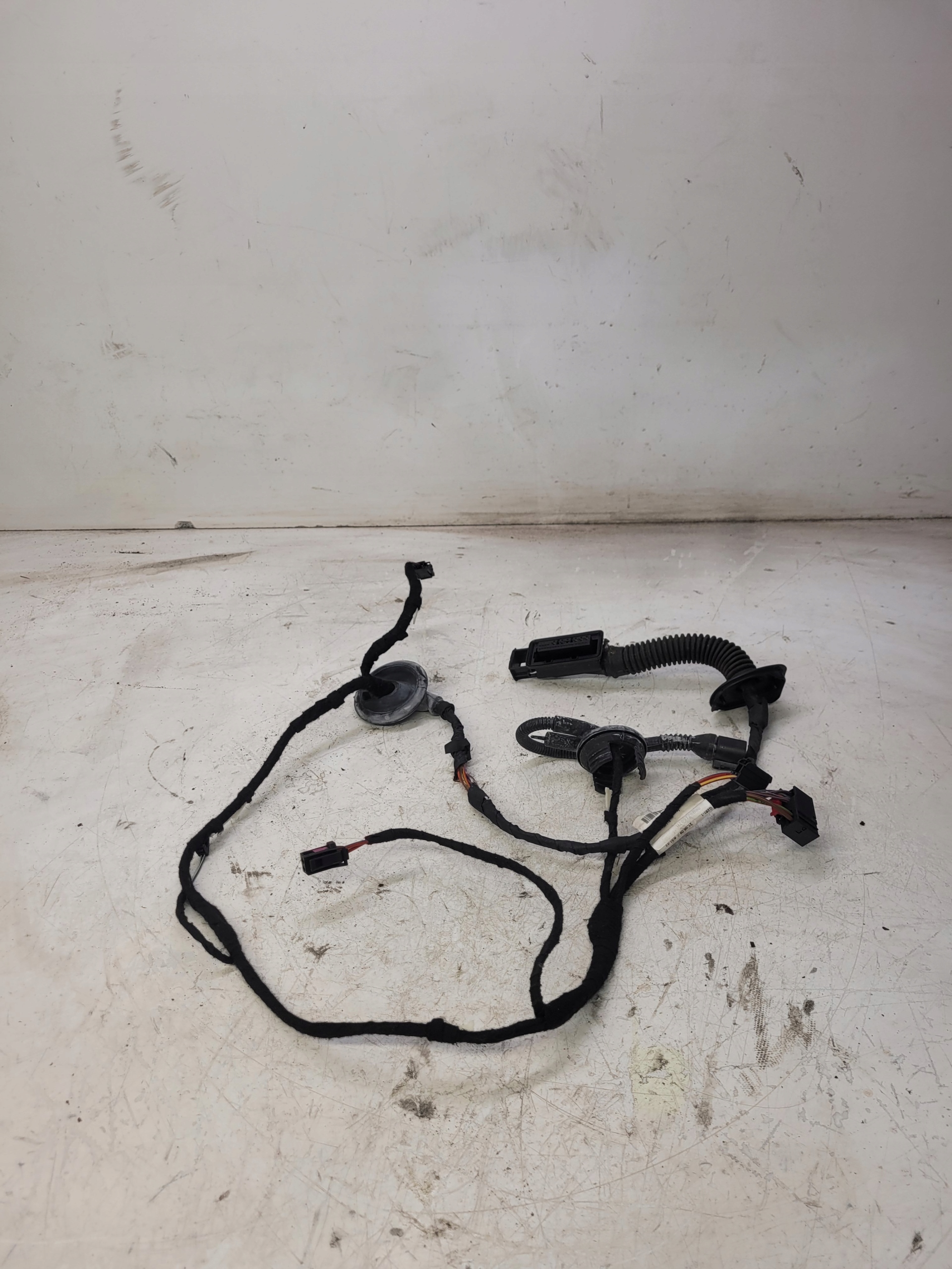 bundle door left right rear part AUDI Q5 8R0971687M