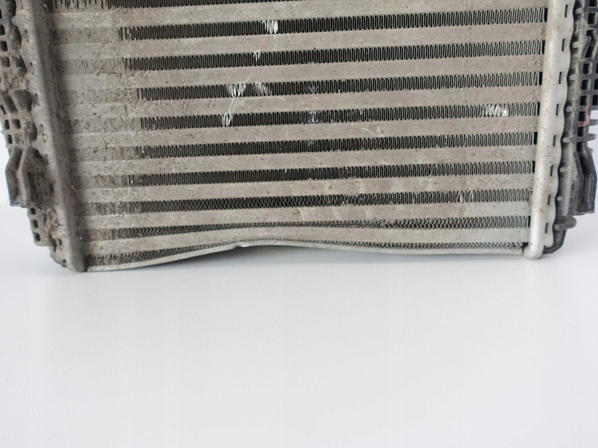 PORSCHE MACAN TURBO GTS 14-18 intercooler right