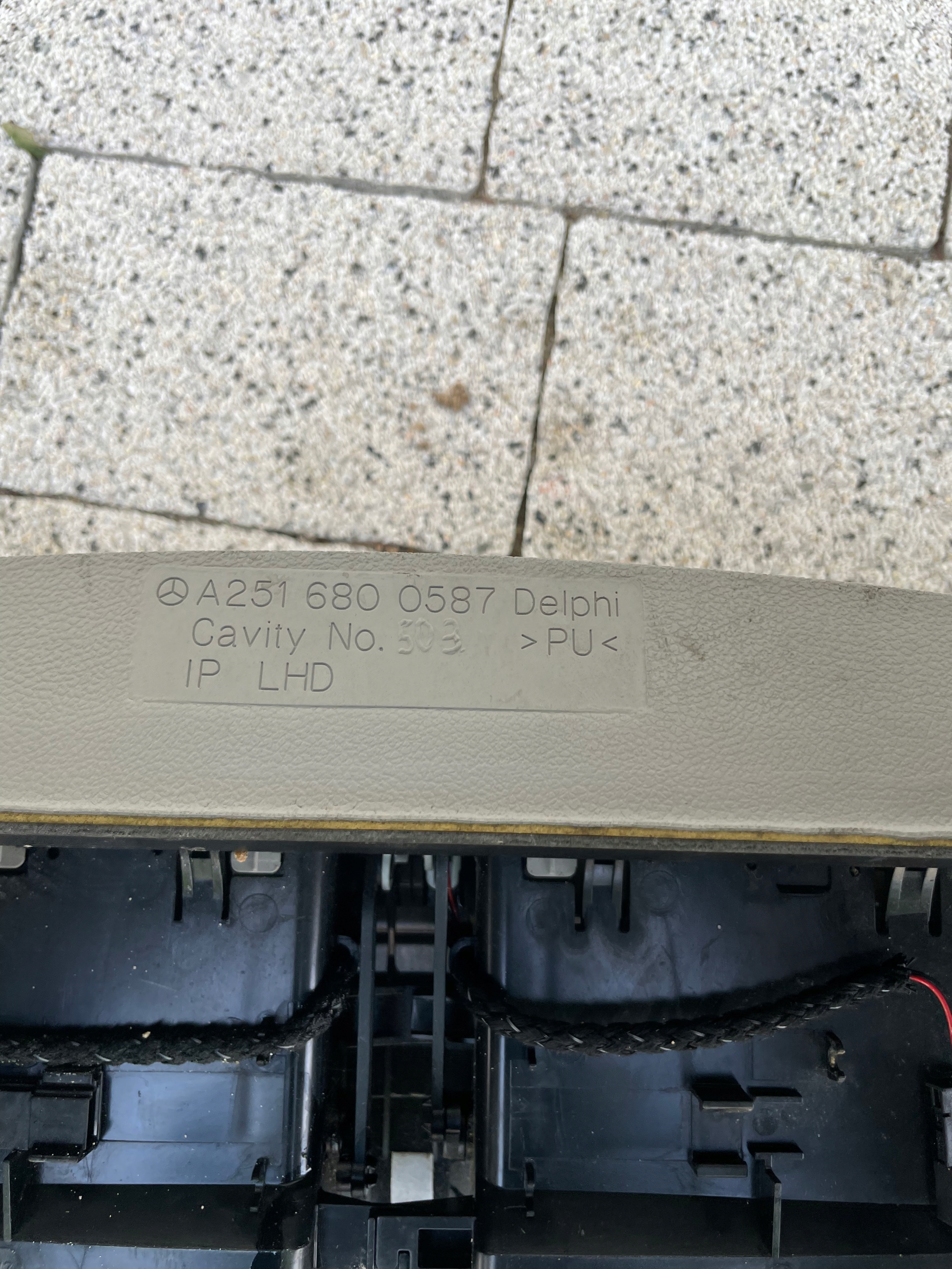 dashboard instrument panel console MERCEDES R-KLASA W251