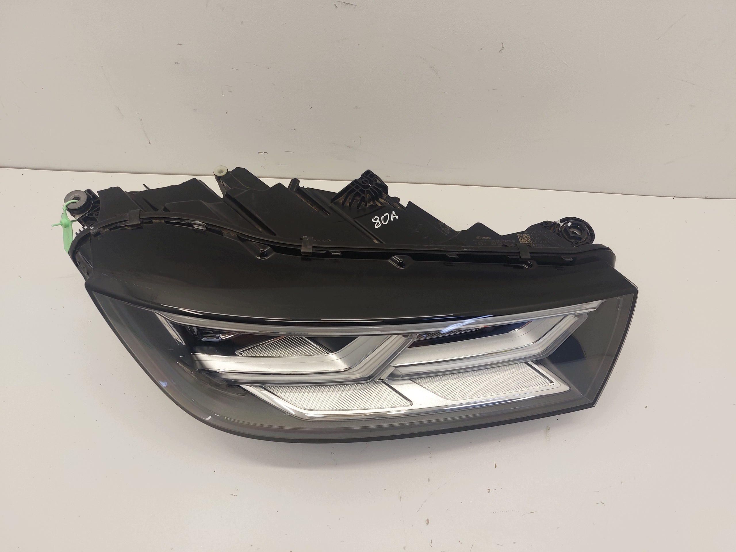 AUDI Q5 II 2 80A LIFT 20r> light right right FULL LED MATRIX 80A941036