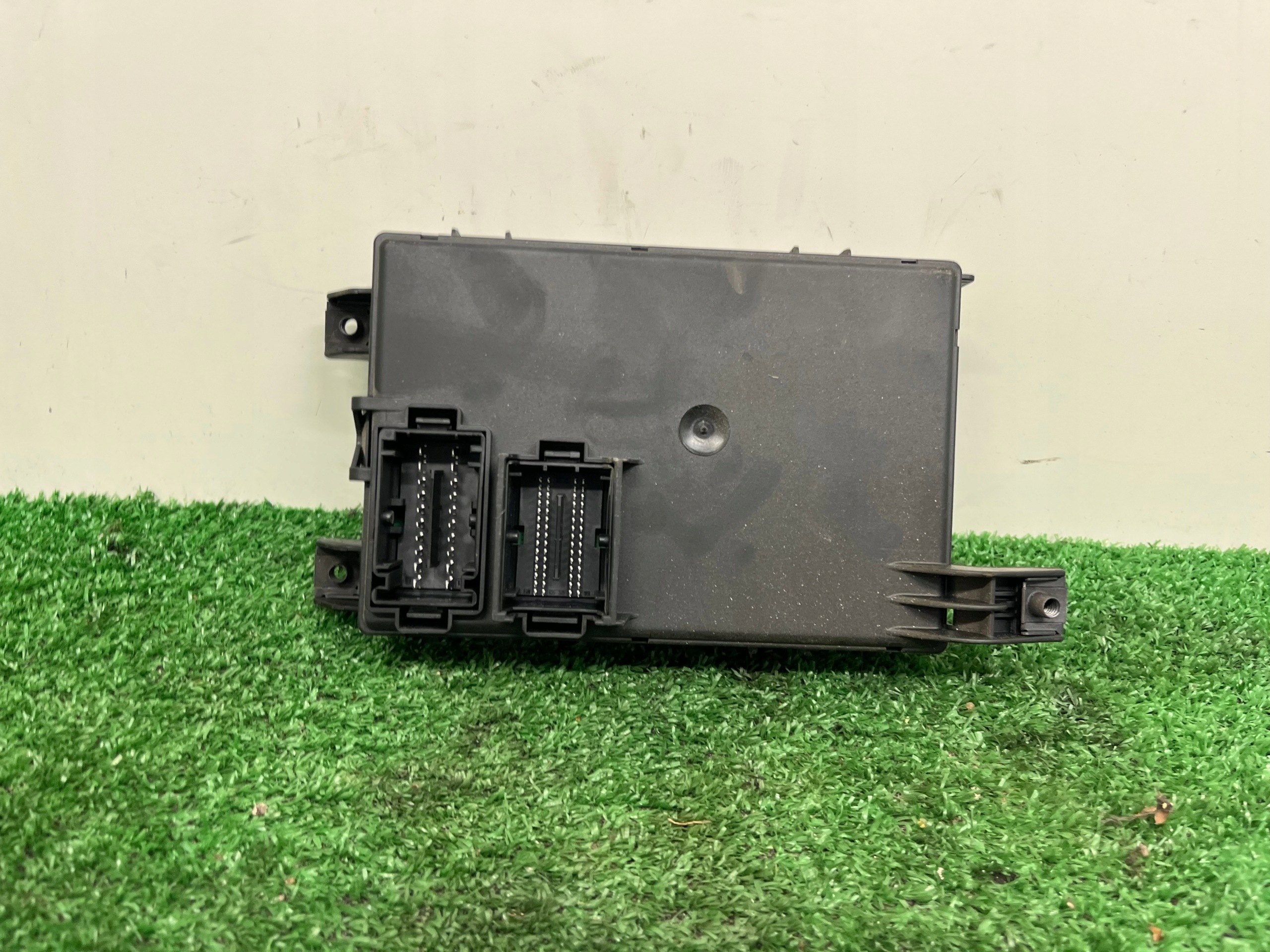 compartment module BSI OPEL CORSA D 13350672