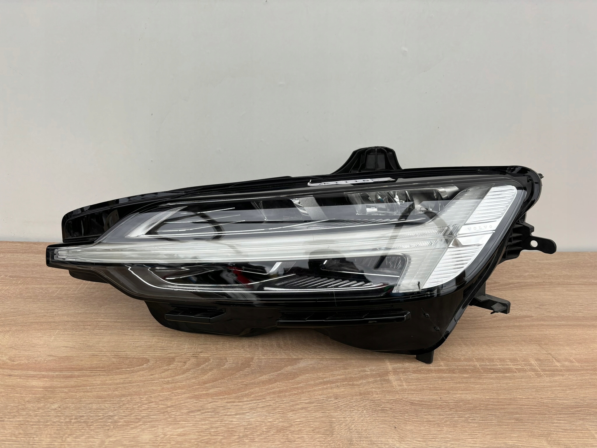 VOLVO S60 V60 CC60 17-22 ROK left light front FULL LED 32228815 E1116