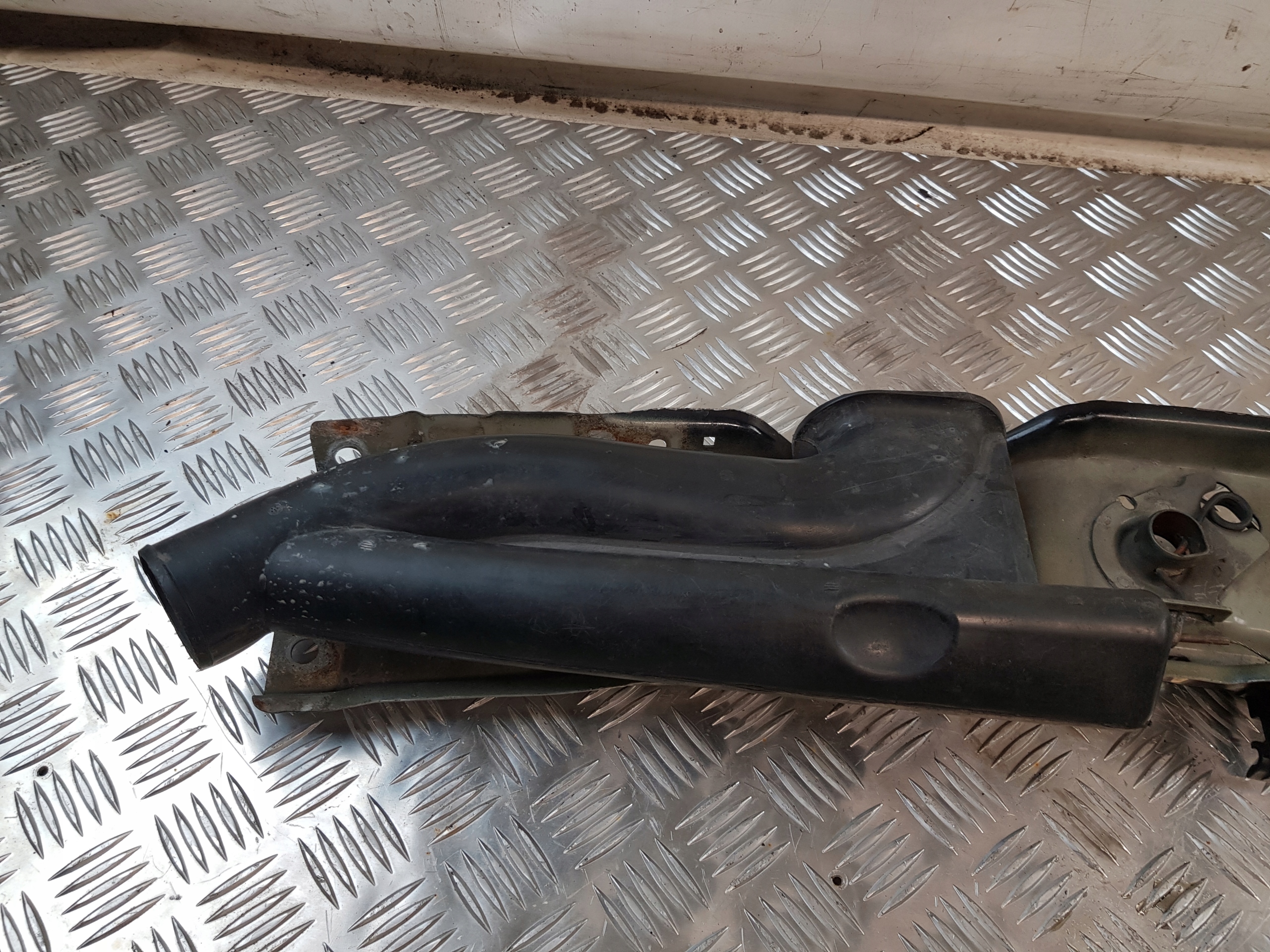 OPEL MERIVA A LIFT 07R- support panel for radiators upper pillar 93301873