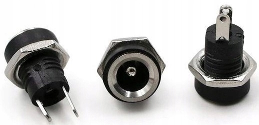 GNIAZDO ZASILAJĄCE DC PRZEJŚCIE 2,1/5,5mm ZASILANIA LUTOWANE PRZYKRĘCANE