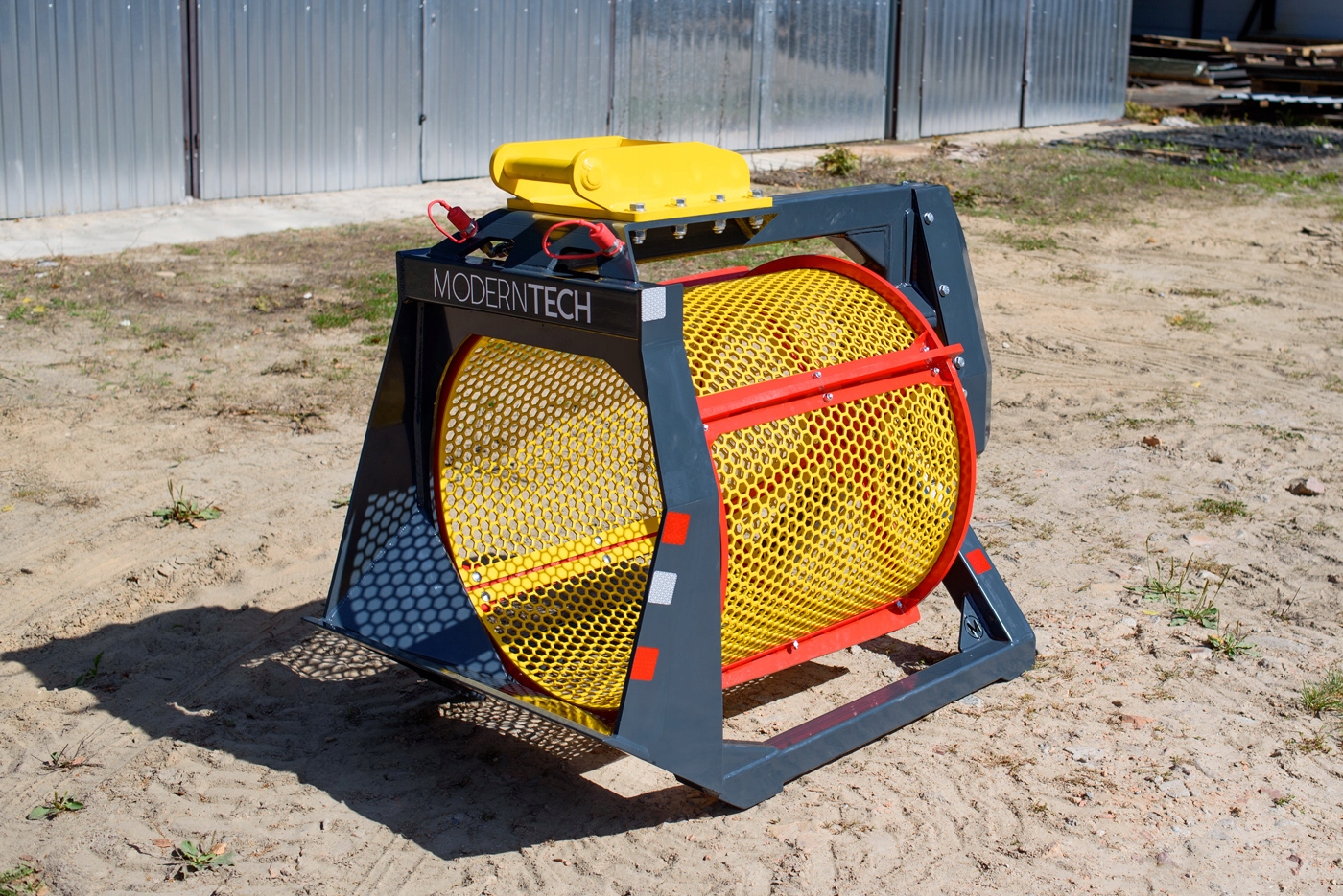 Барабанний гуркіт, Ківш для просіювання PSB-250