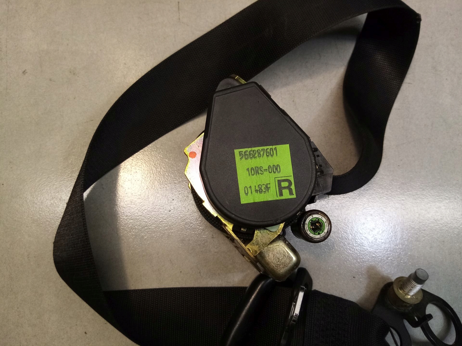 tension belt safety right front MERCEDES W168 1.6