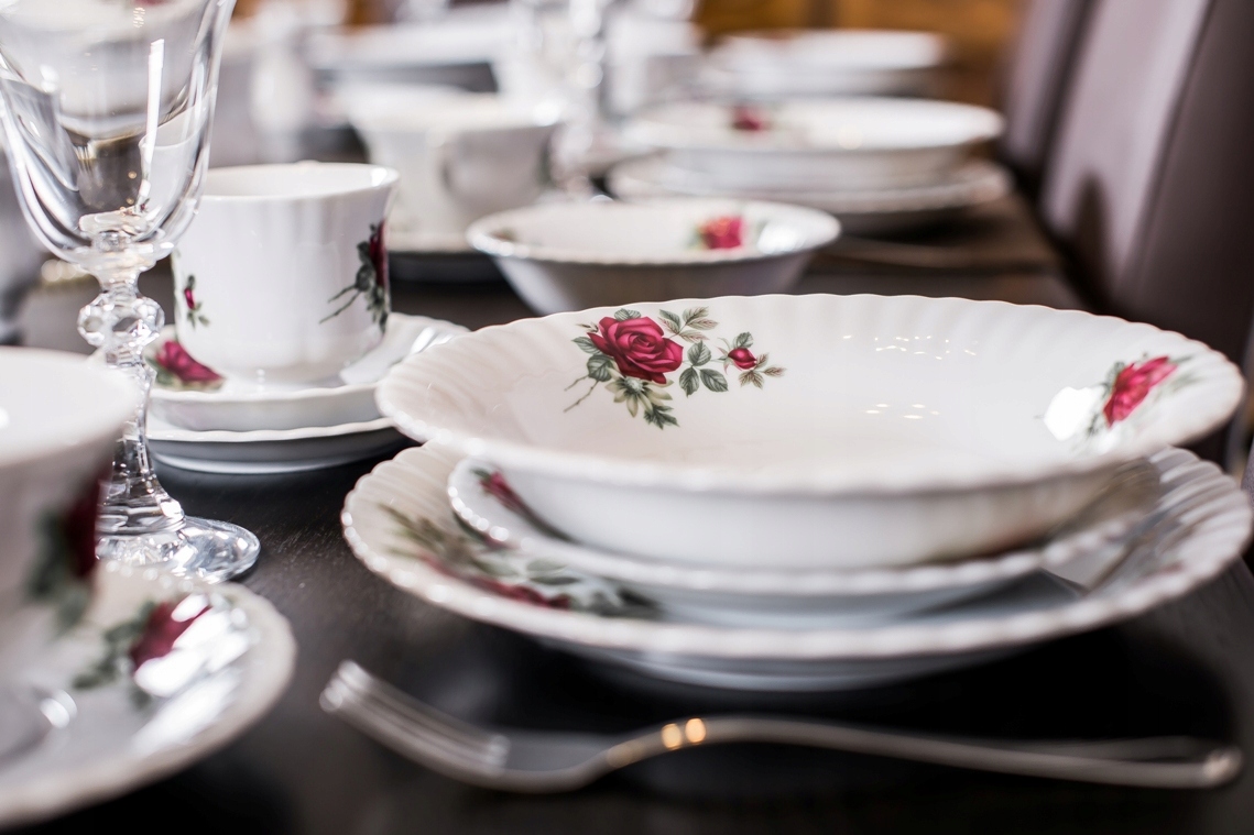 CHODZIEŻ IWONA B826 TALERZ GŁĘBOKI 22,5 CM RÓŻA Marka inna