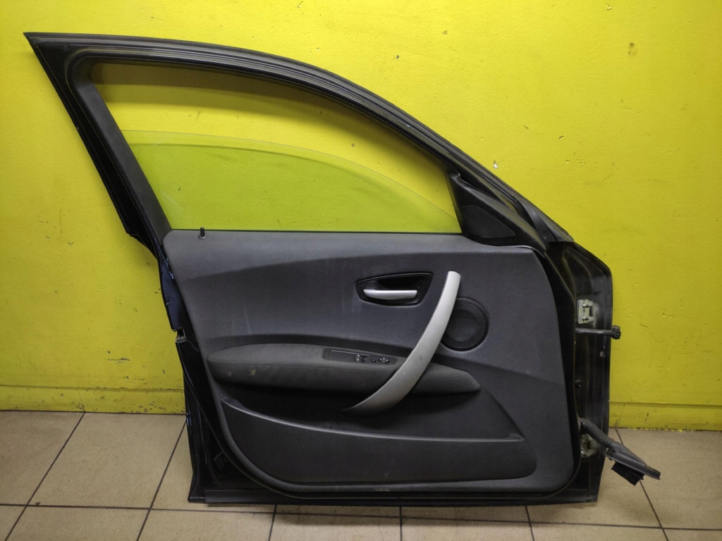 BMW 1 E87 door left front