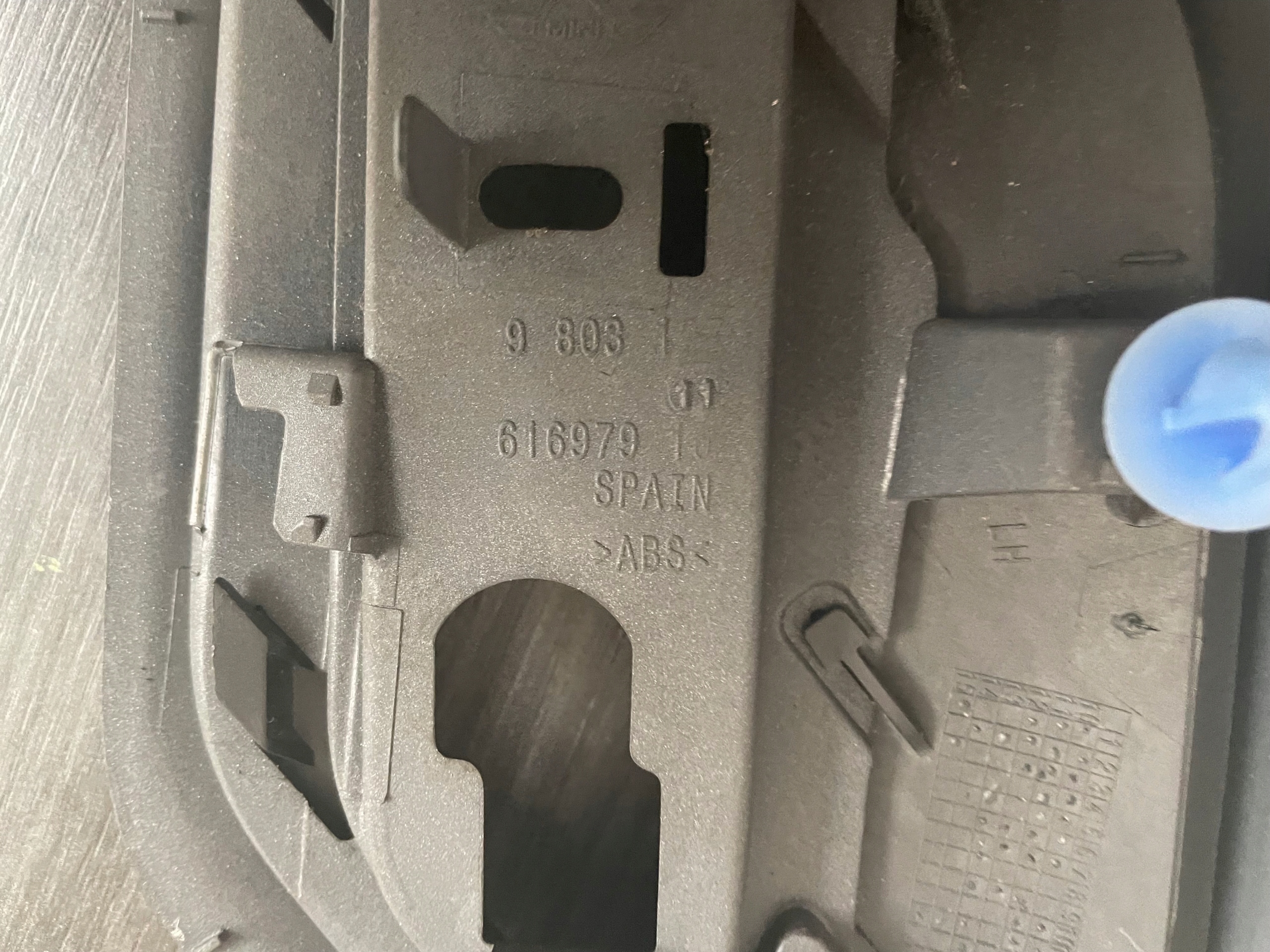 поворотник крыла левый MINI R60 616979