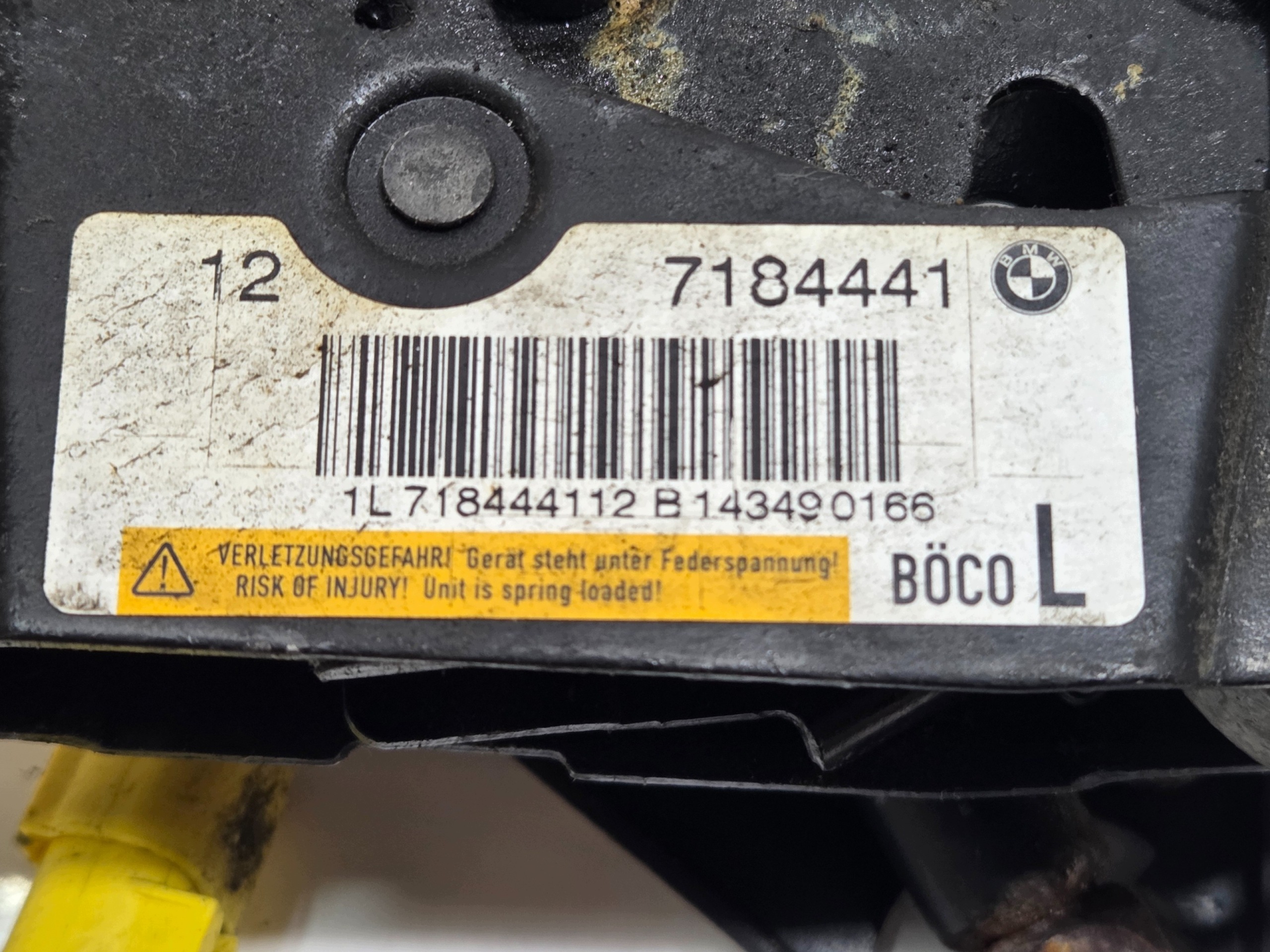 bonnet latch lock left front BMW F10 F11 7184441