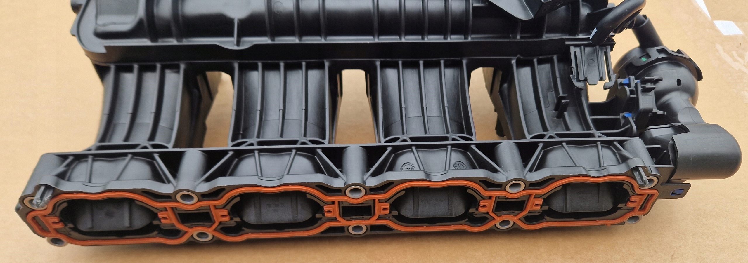 intake manifold 06L133201DH VW SKODA AUDI new
