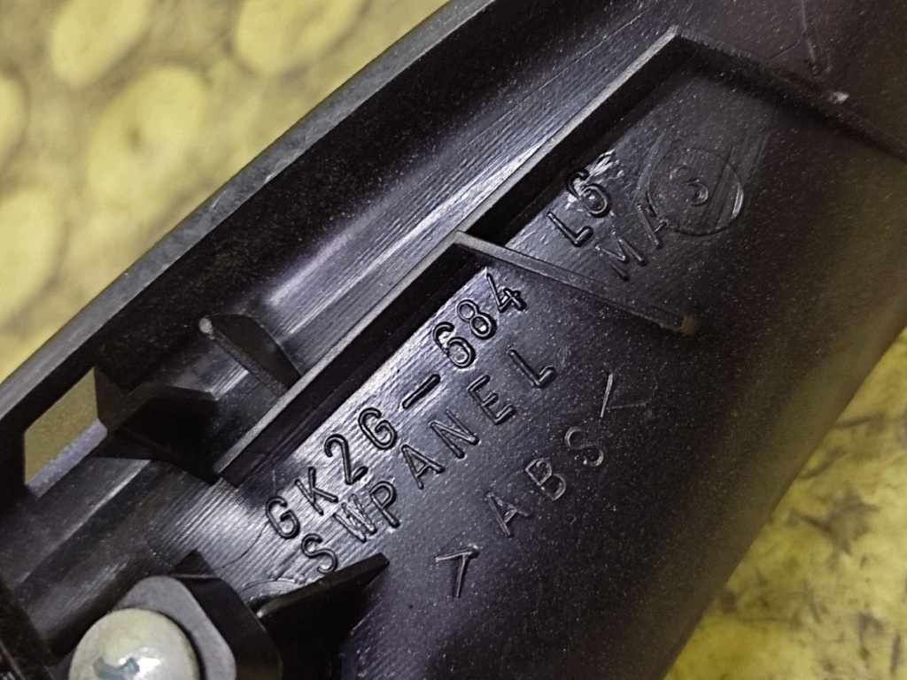 MAZDA 6 window control switch