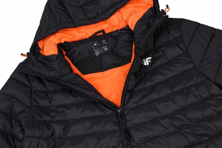 4F KURTKA MĘSKA PIKOWANA CZARNA CIEPŁA ZIMOWA Z KAPTUREM PUCHOWA ROZM. XL Rodzaj pikowana