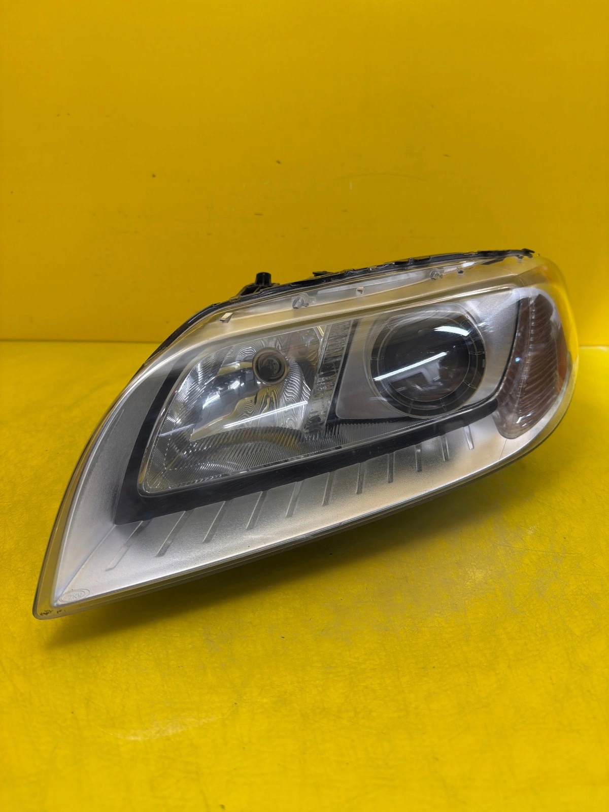 light left Volvo V70 III S80 II Xenon non-setting 31214347