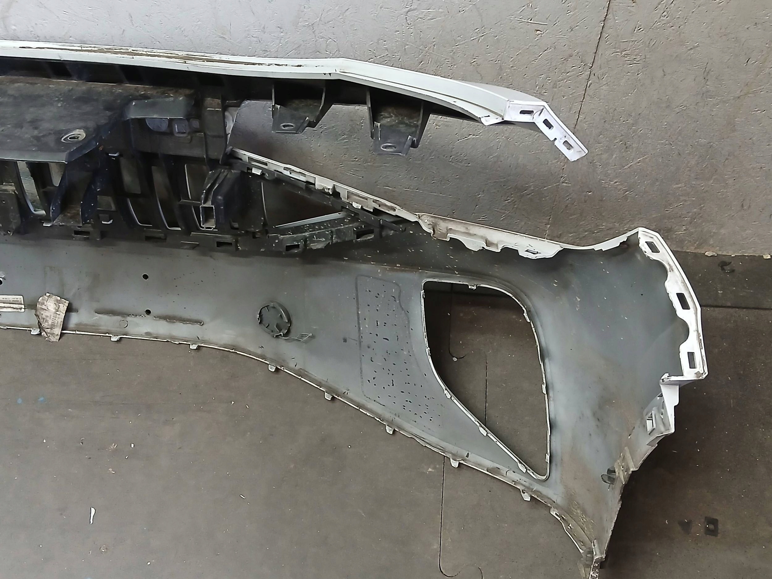 bumper front VW ID-4 ID 4 ID4 11A