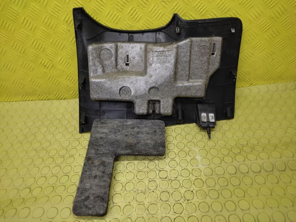 KIA SPORTAGE II Blende Abdeckung unter Lenkrad 857531F000