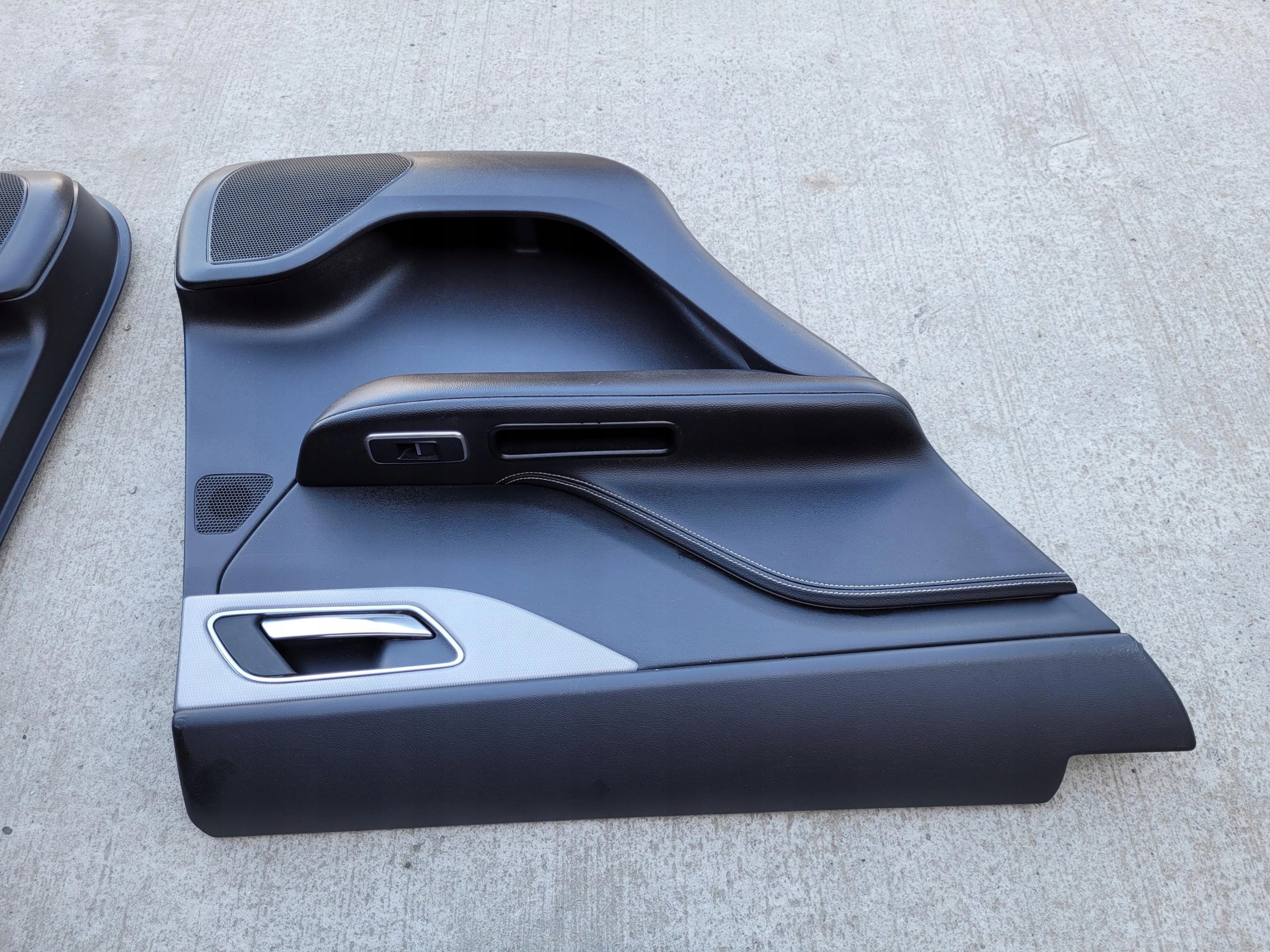 side front front left upholstery door JAGUAR F-PACE X761