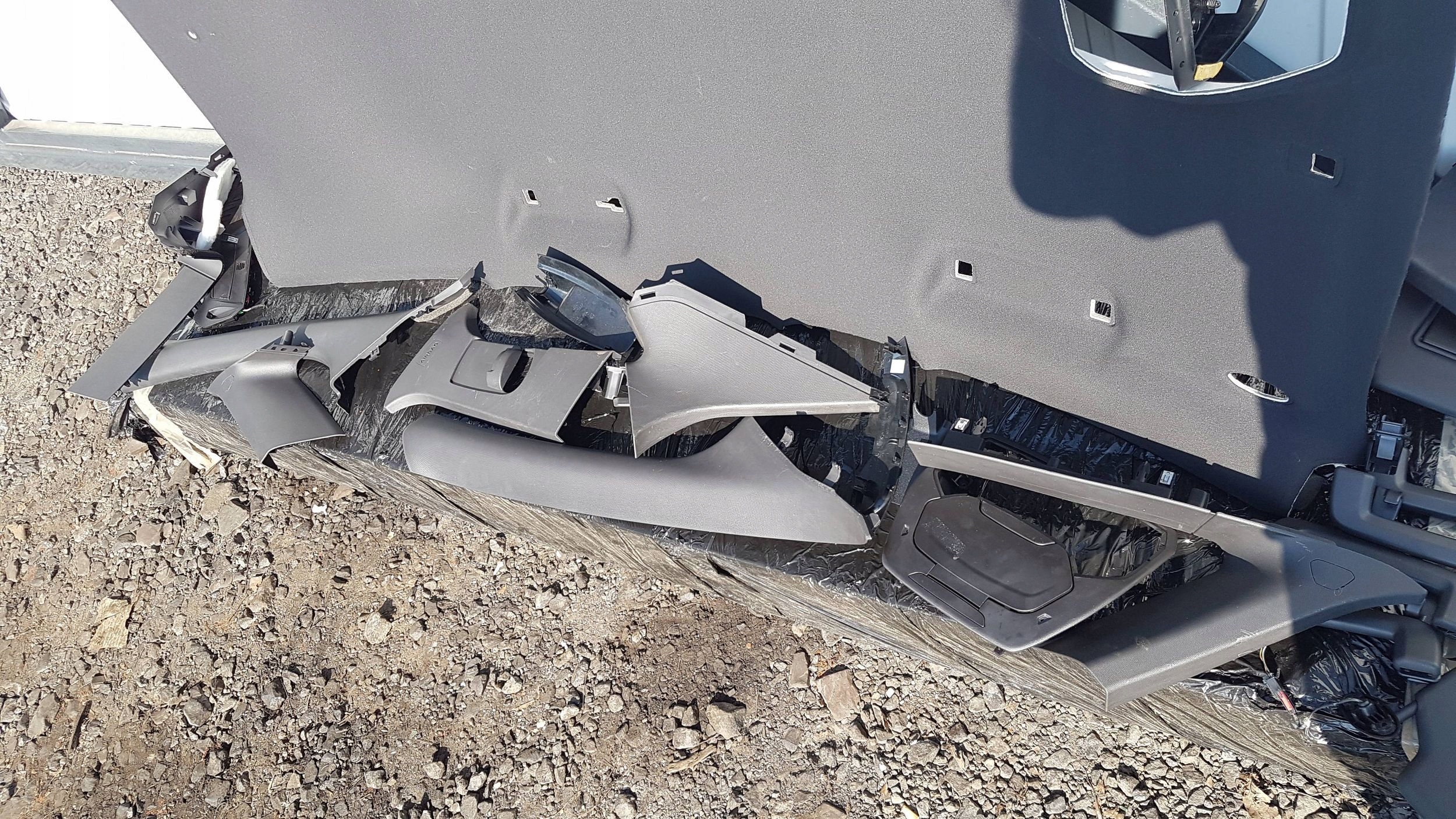 Ford Focus MK3 ST RS PODSUFITKA PODSUFITOWKA LADNA CZARNA Numer katalogowy części GGC4942