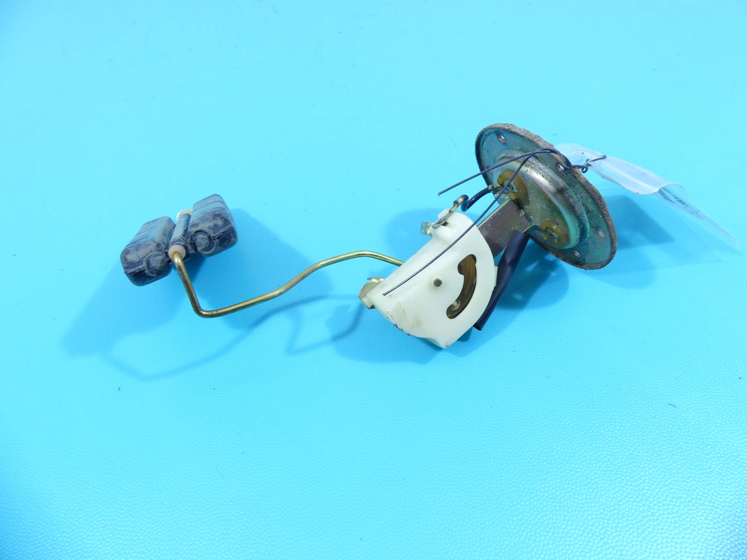 CZUJNIK POZIOMU PALIWA POLONEZ CARO ATU 1,6 MPI